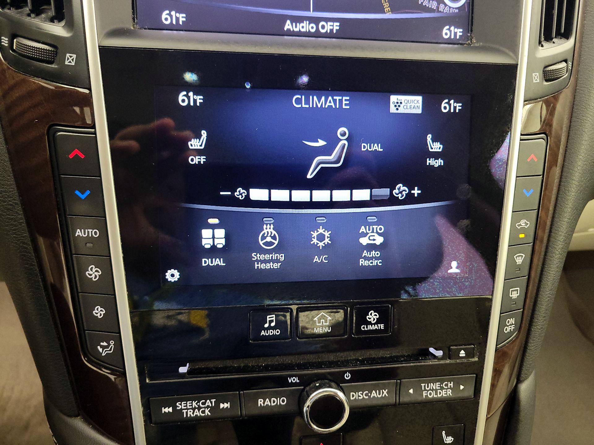 Thumbnail: 2015 INFINITI Q50 - 17