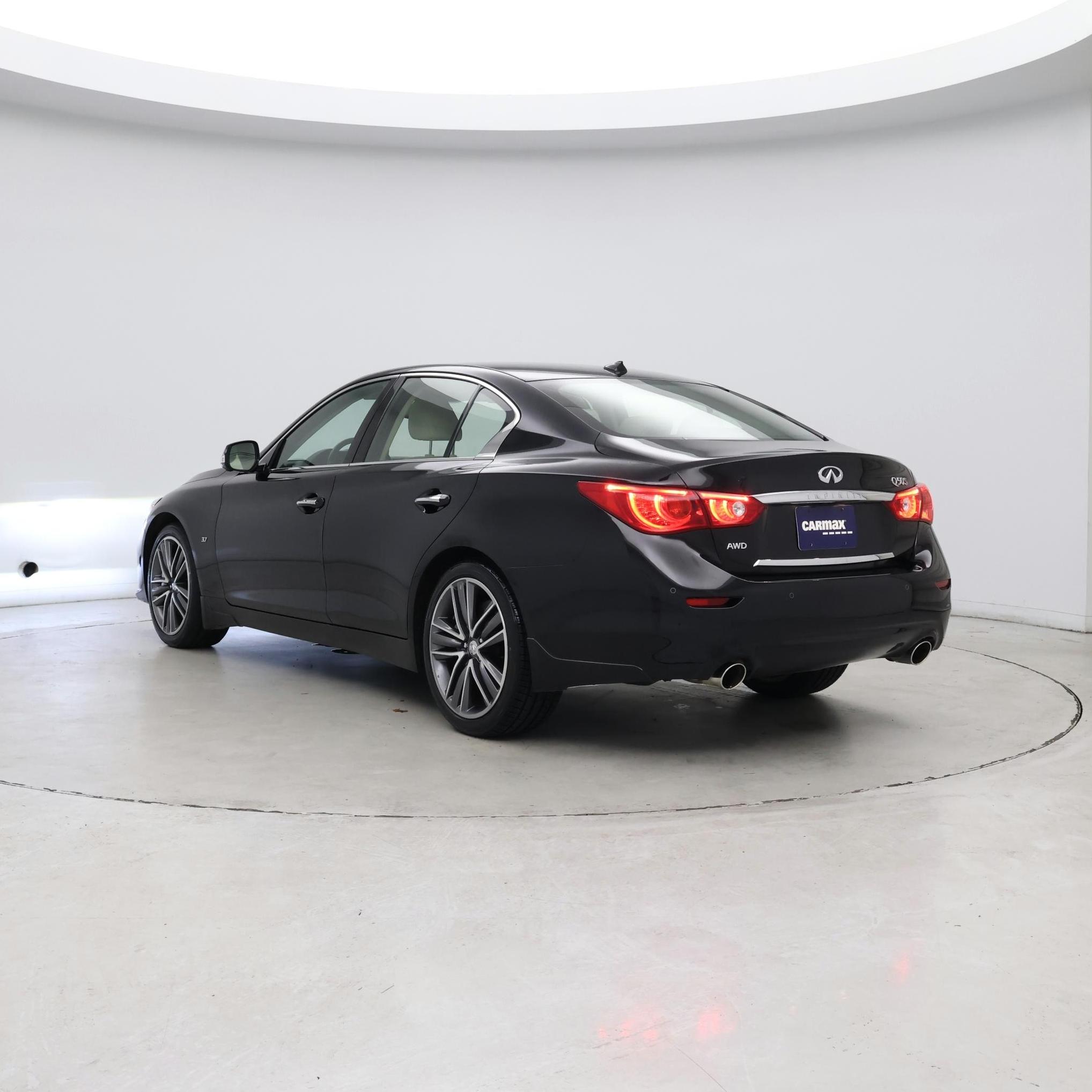 Thumbnail: 2015 INFINITI Q50 - 2