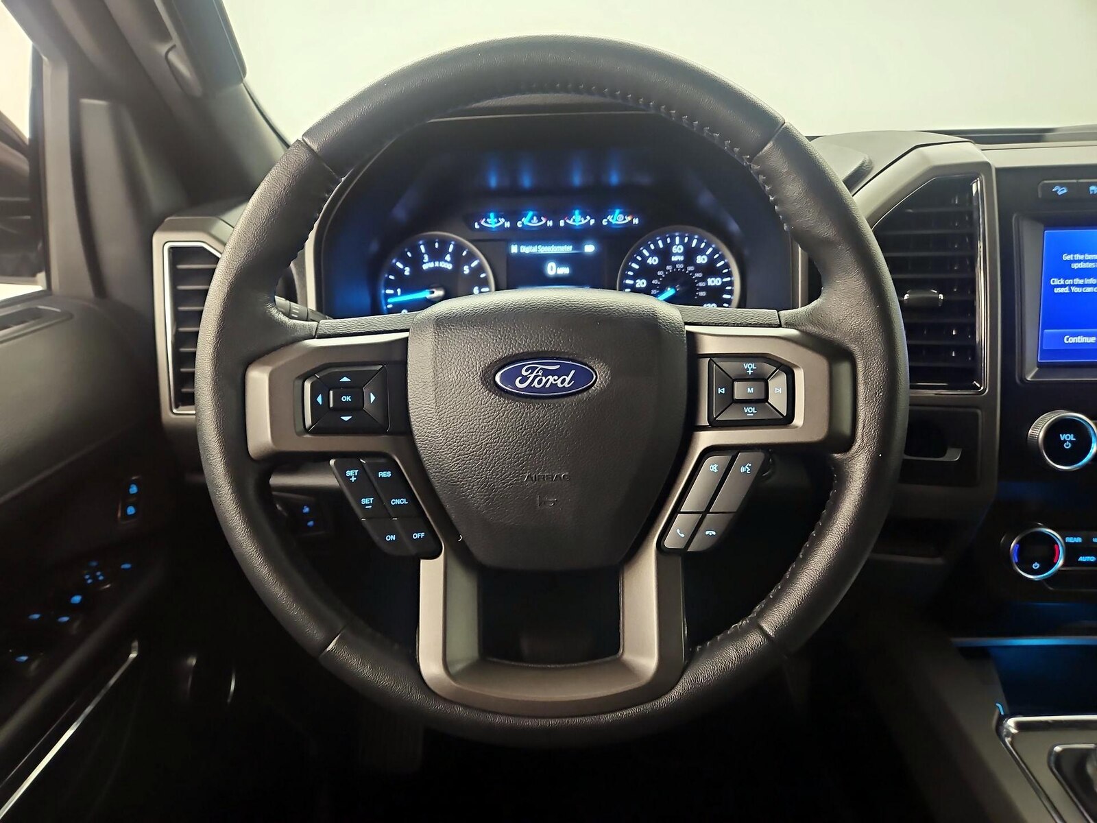 2020 Ford Expedition XLT - Photo 9