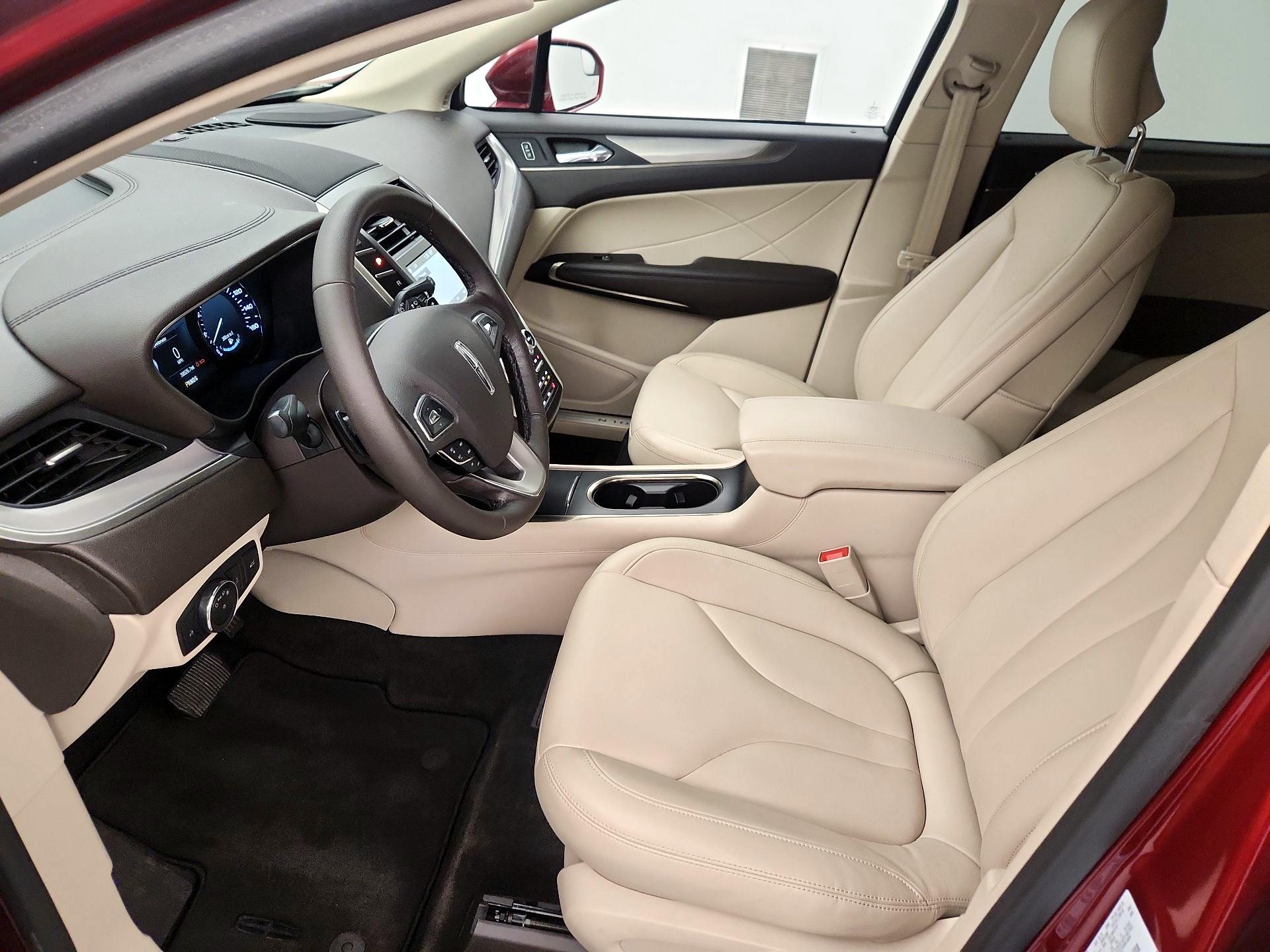 Thumbnail: 2018 Lincoln MKC - 11