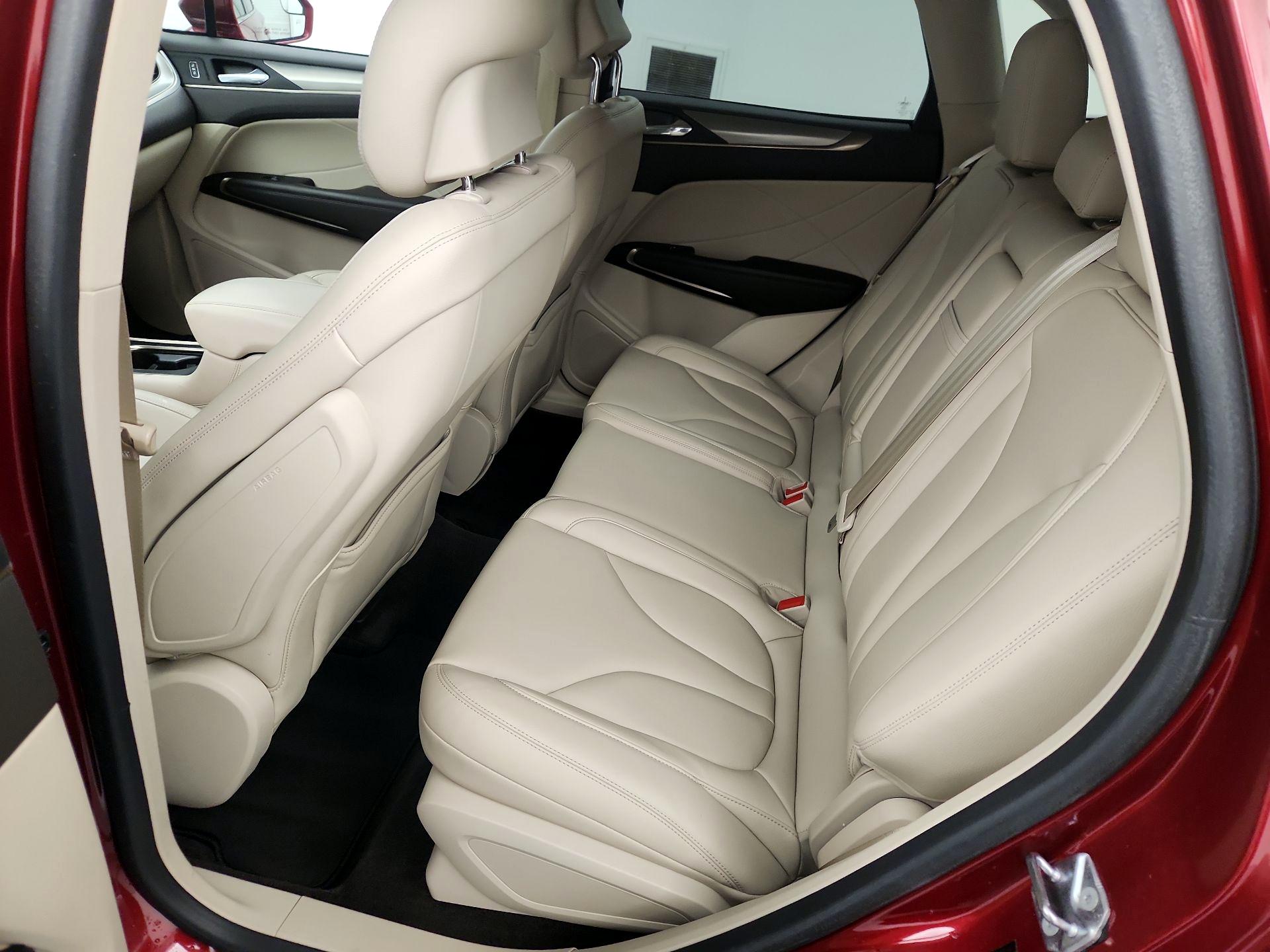 Thumbnail: 2018 Lincoln MKC - 18