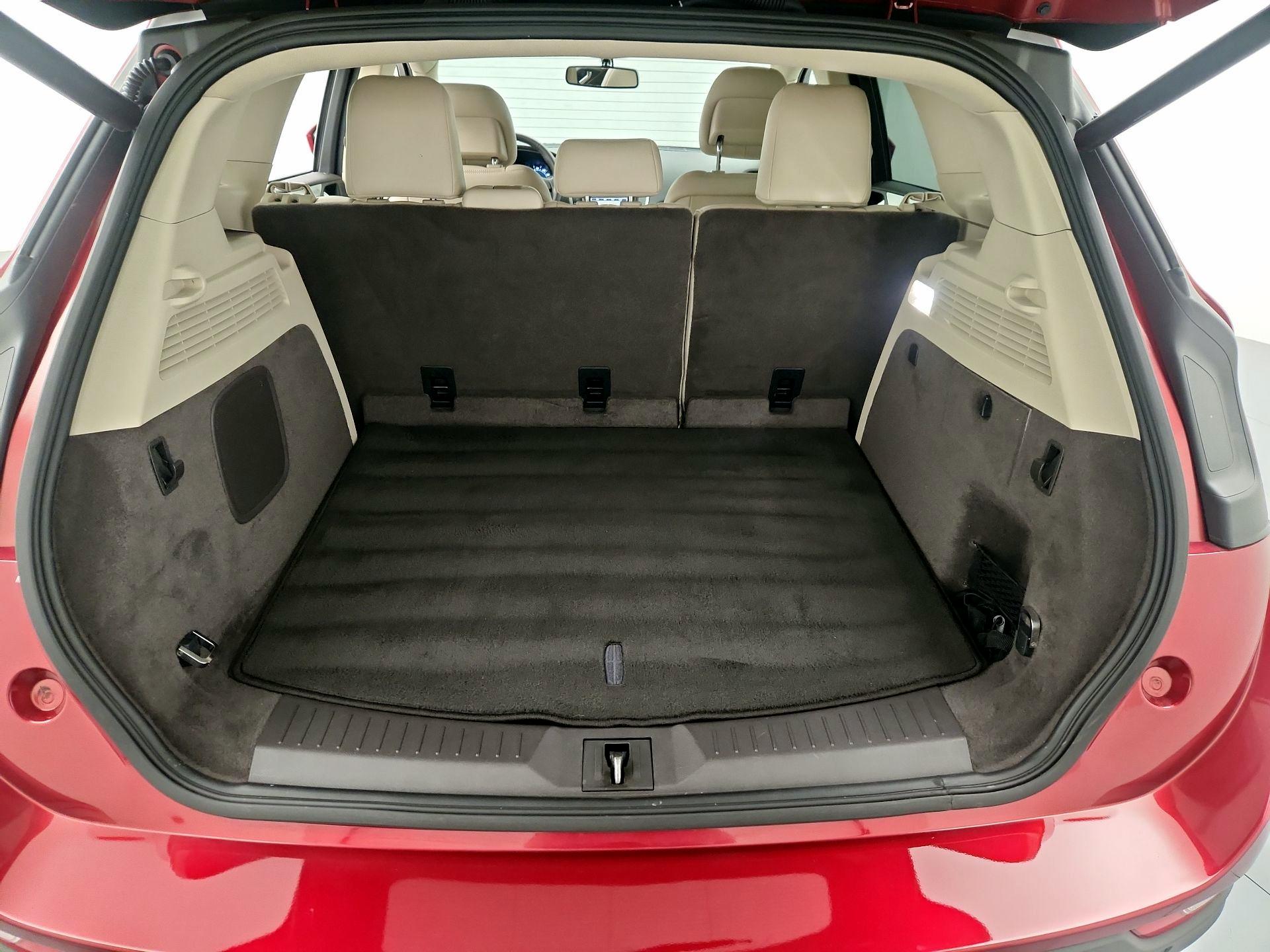 Thumbnail: 2018 Lincoln MKC - 19
