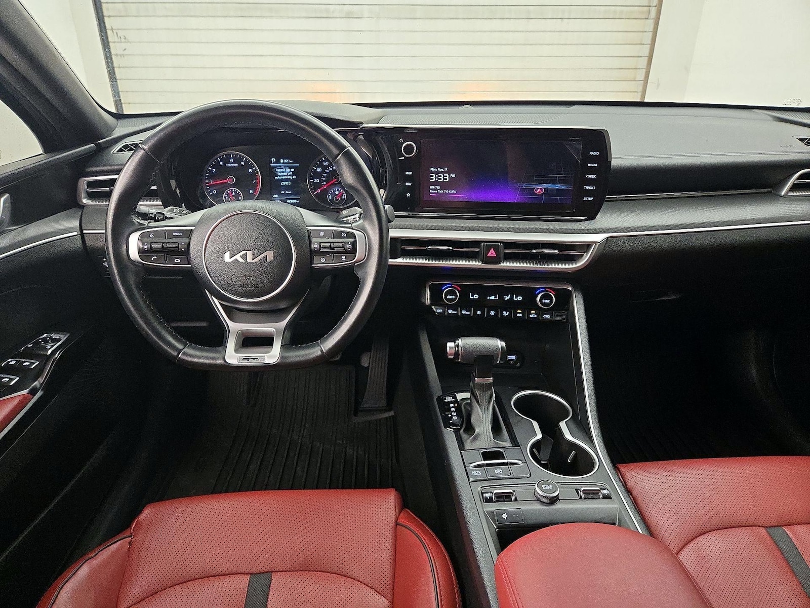 2024 Kia K5 GT-Line - Photo 10
