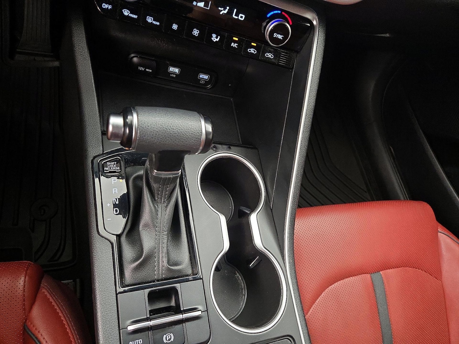 2024 Kia K5 GT-Line - Photo 19