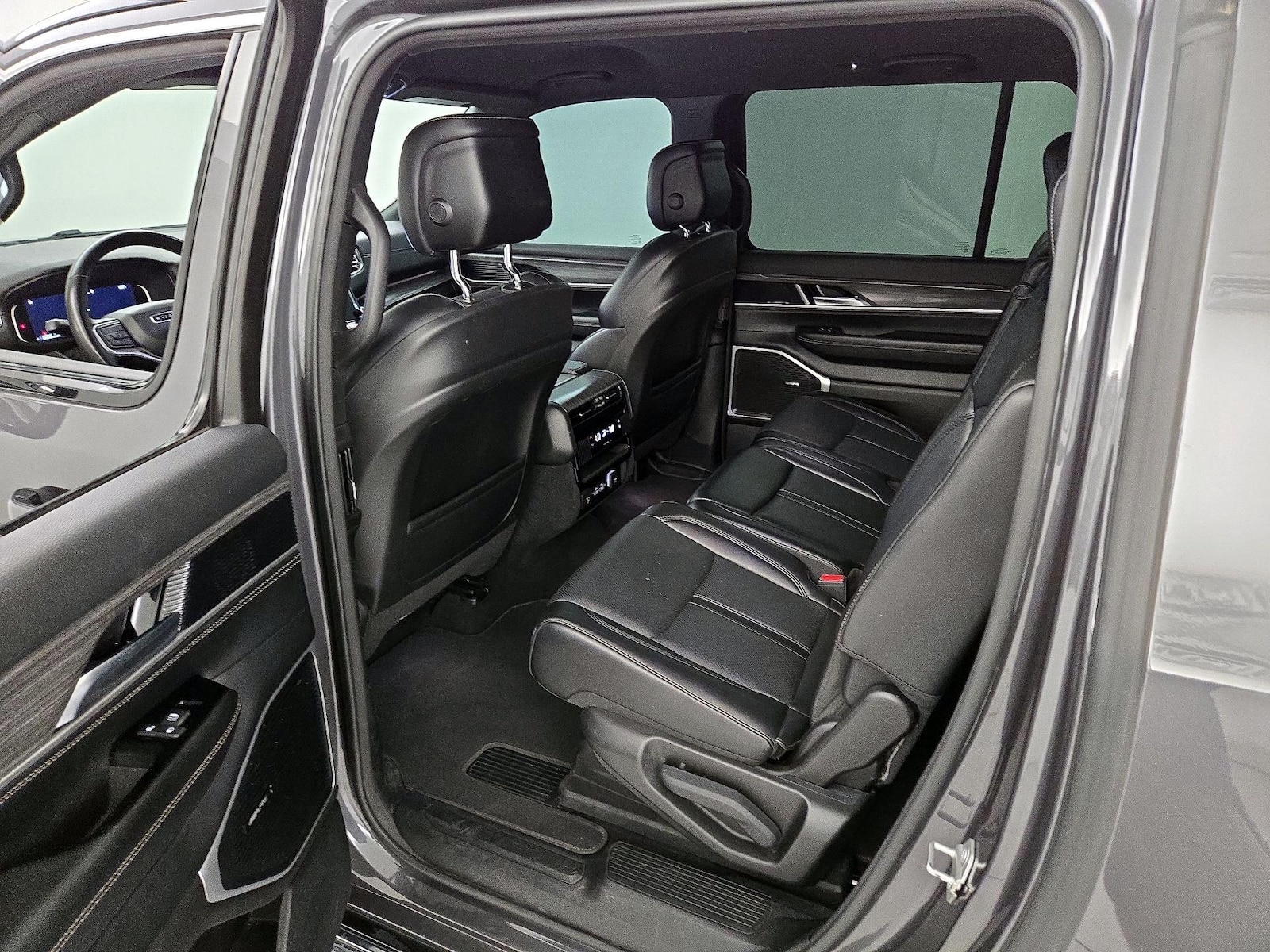 Rear Air Conditioning