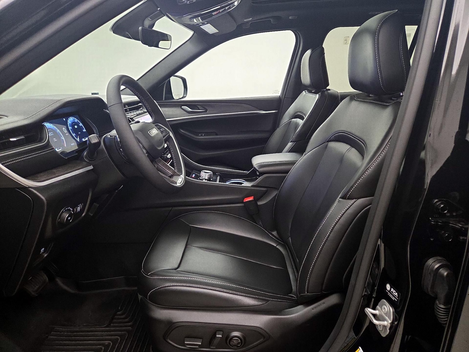 2025 Jeep Grand Cherokee Limited - Photo 12