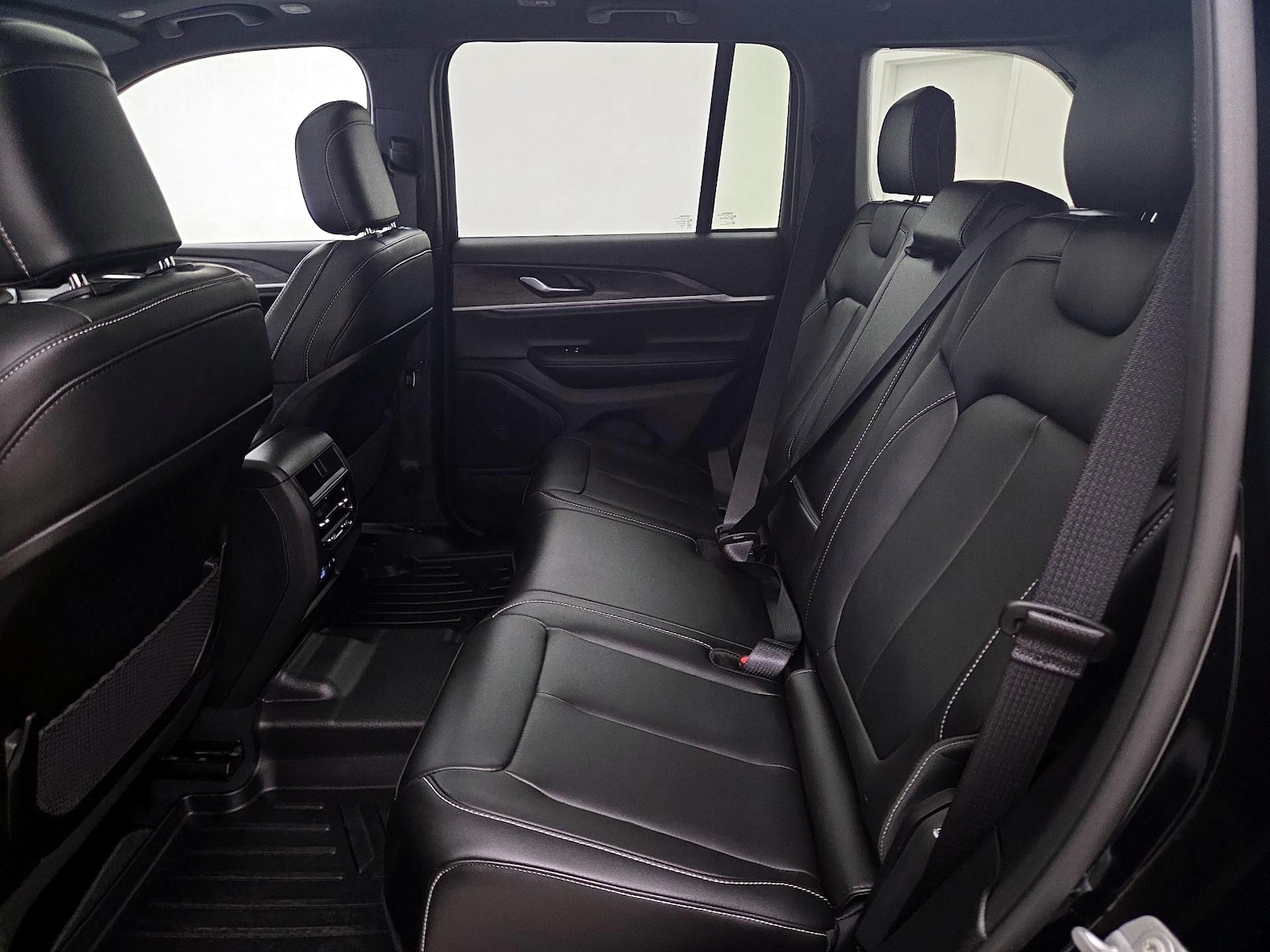 2025 Jeep Grand Cherokee Limited - Photo 22