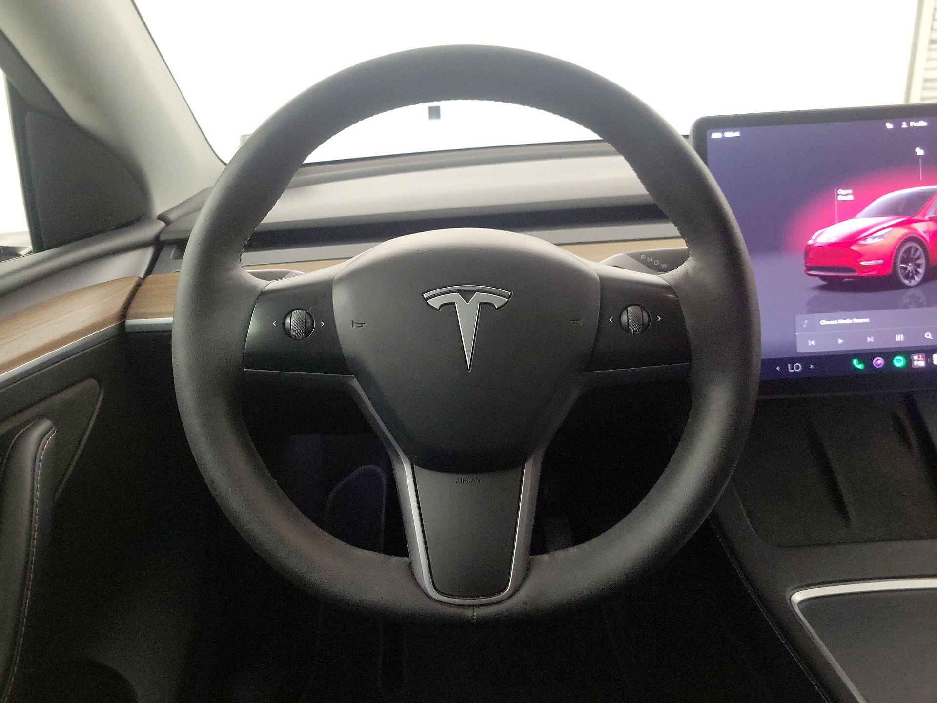 Thumbnail: 2024 Tesla Model Y - 10