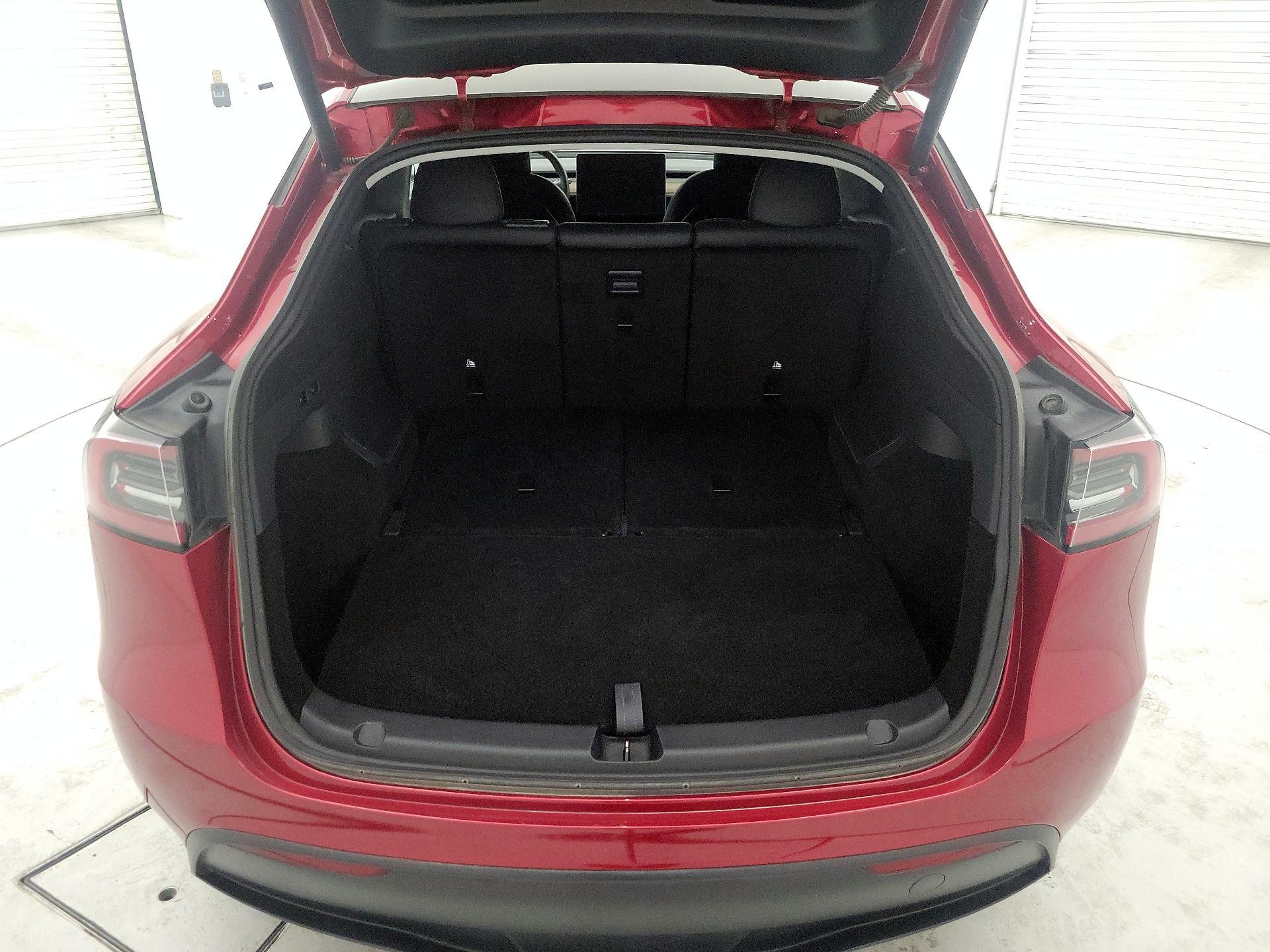 Thumbnail: 2024 Tesla Model Y - 19