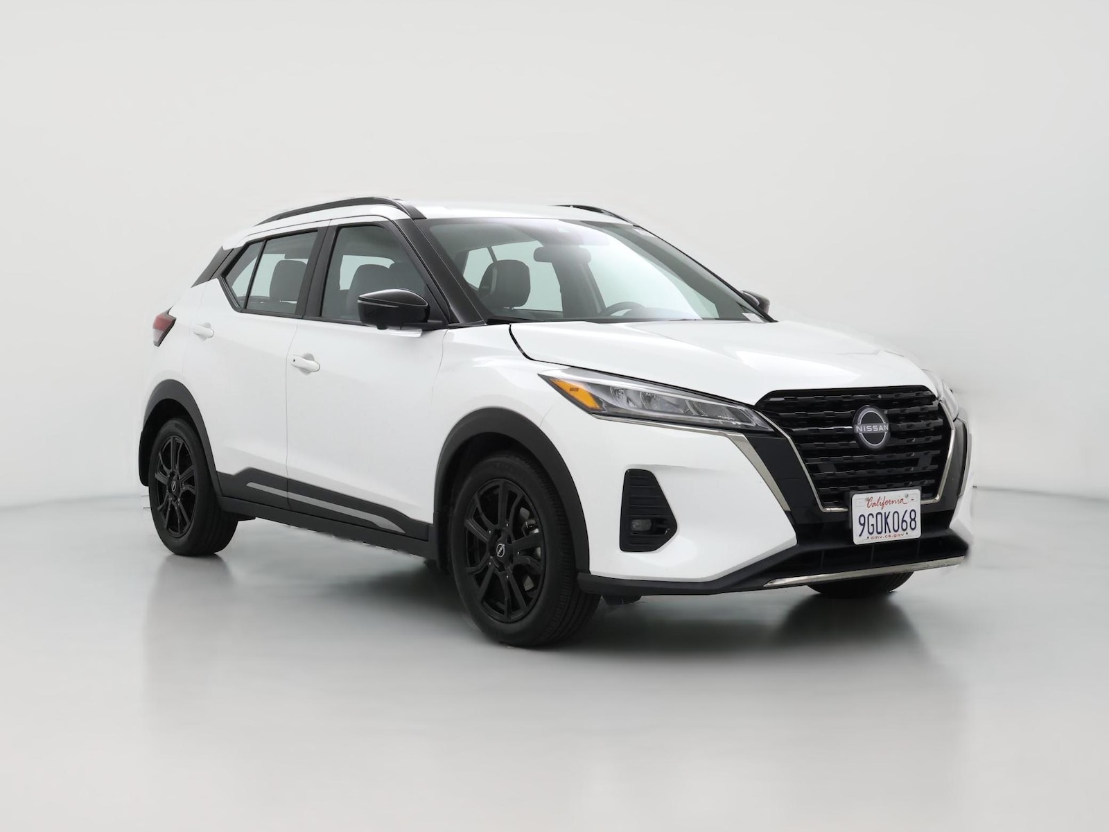 2023 Nissan Kicks