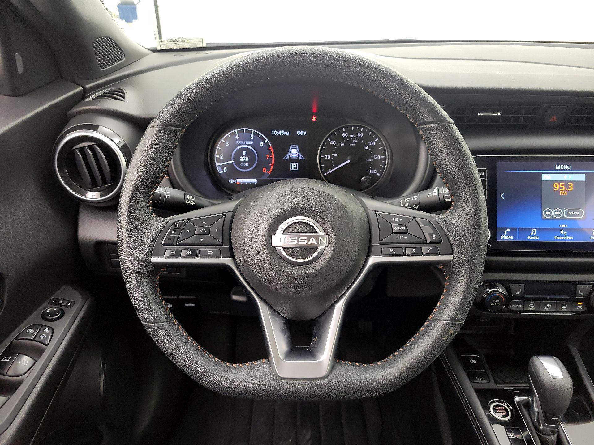 Thumbnail: 2023 Nissan Kicks - 10