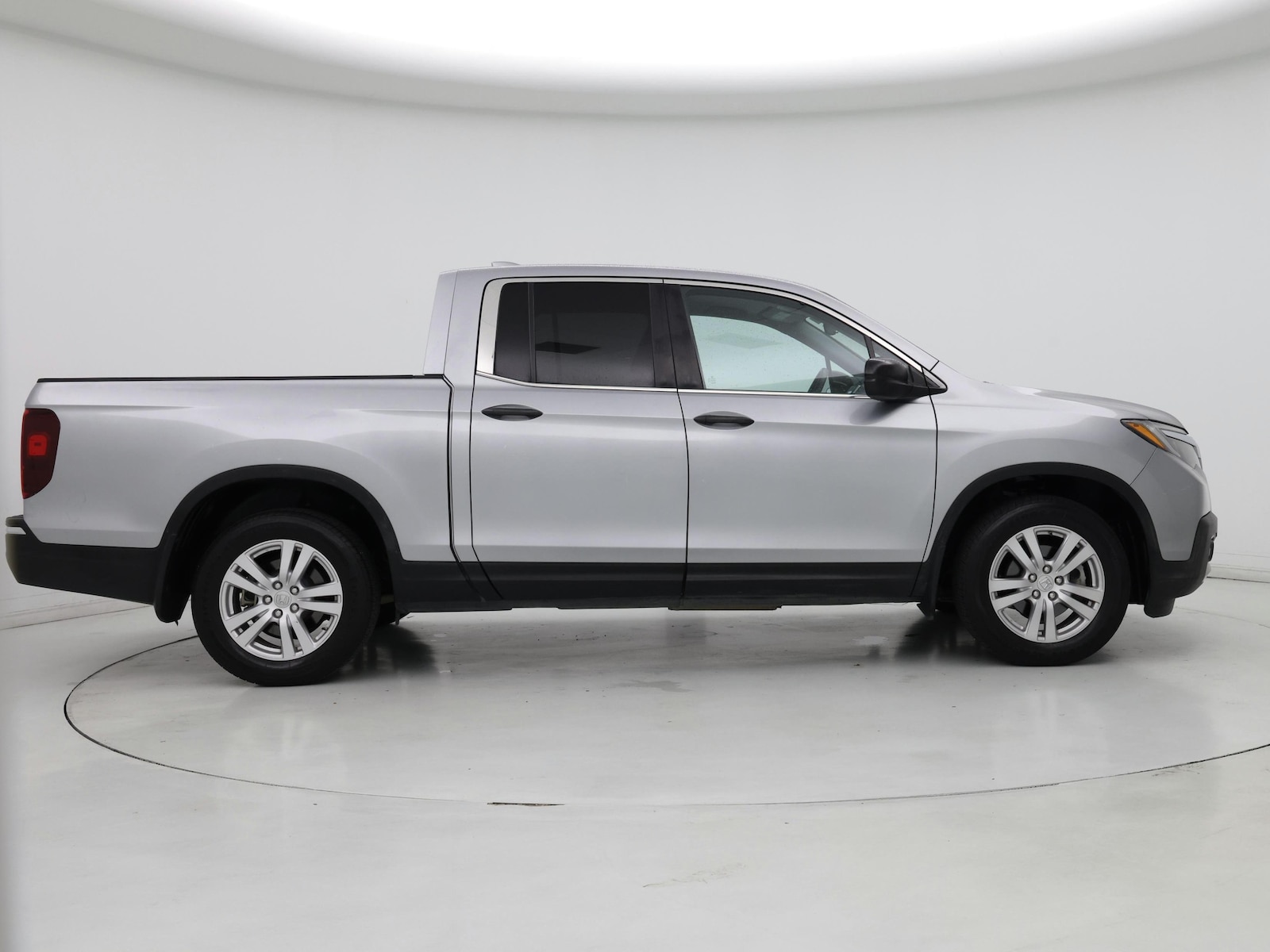 2017 Honda Ridgeline RT - Photo 8