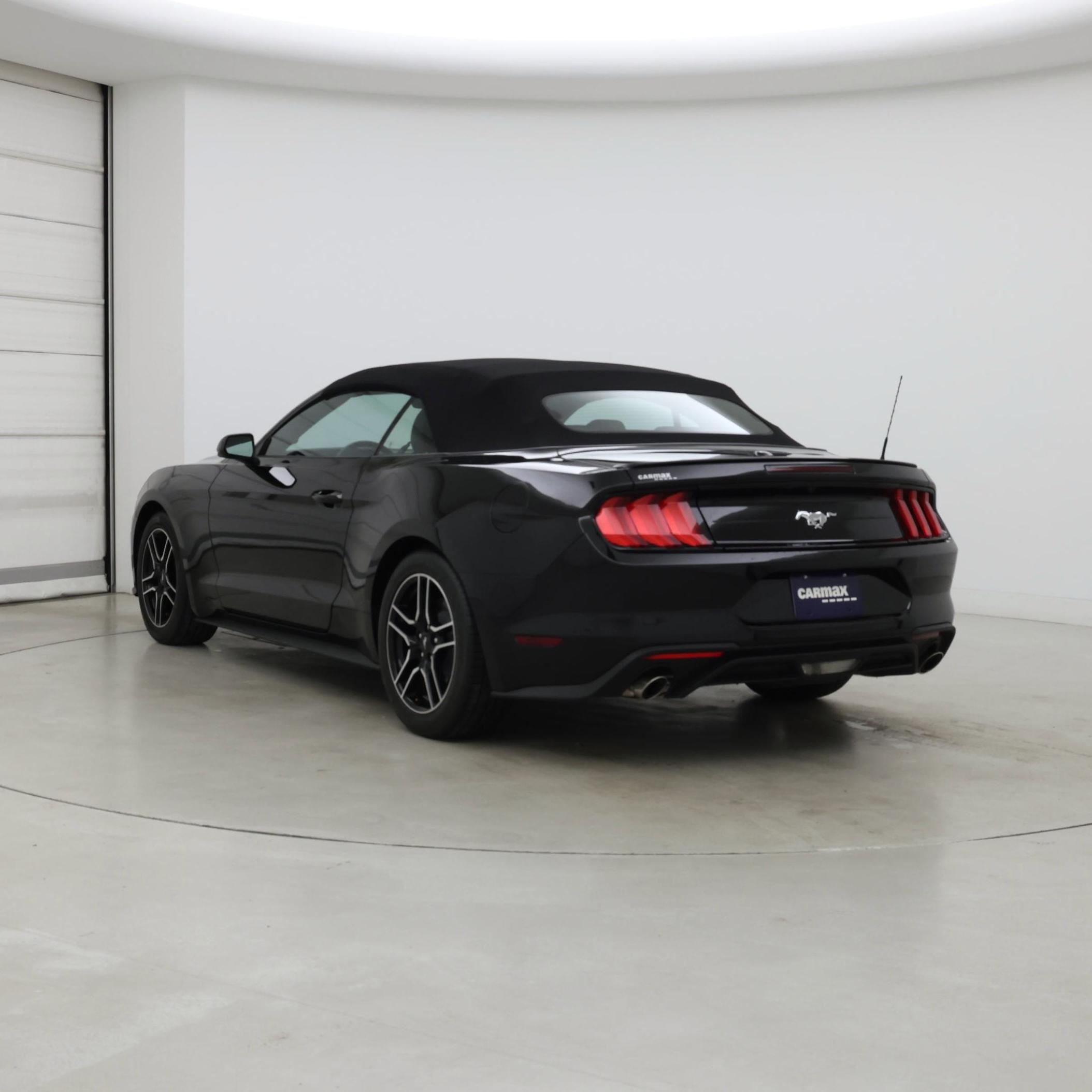 Thumbnail: 2022 Ford Mustang - 2