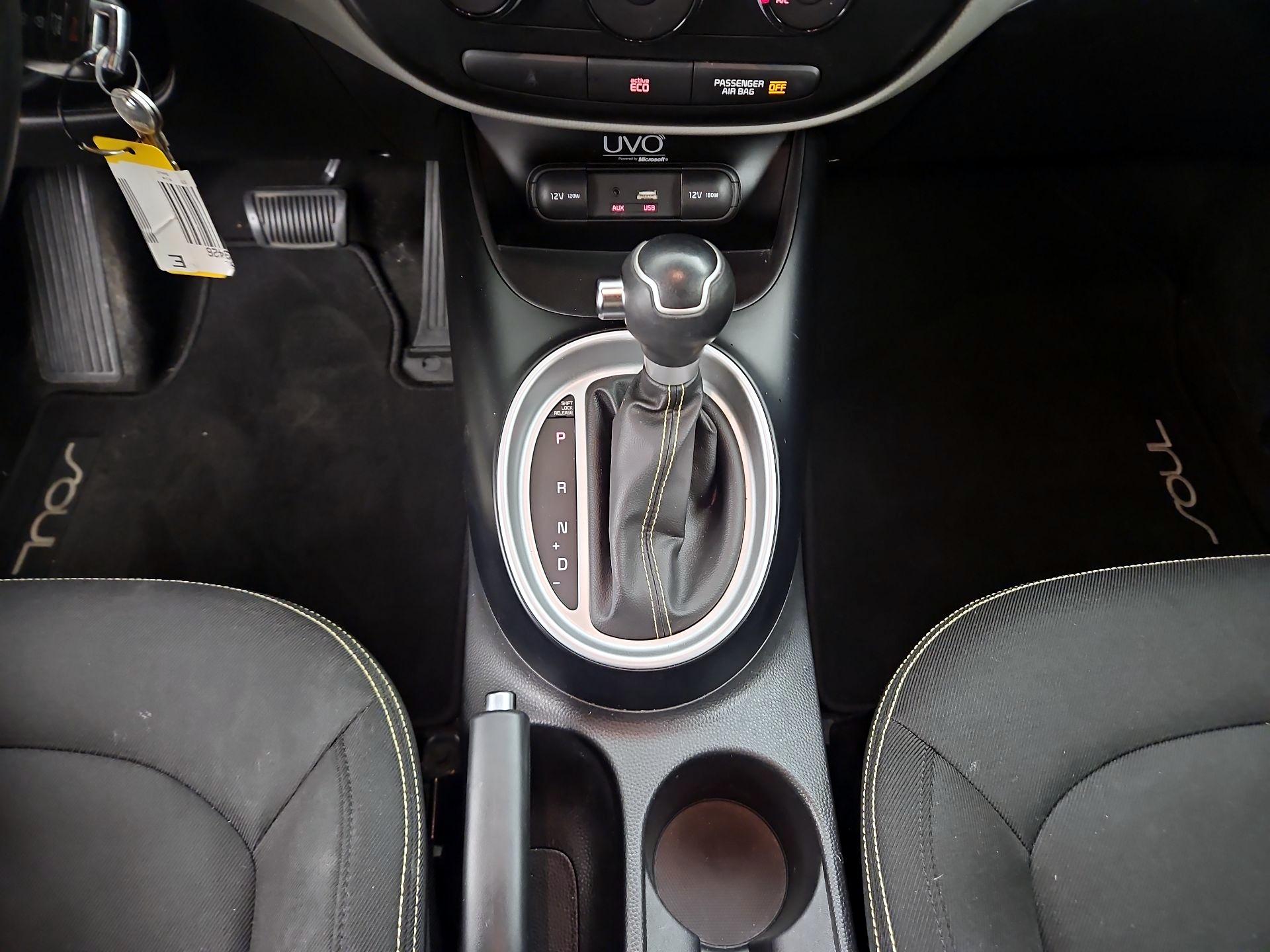 Thumbnail: 2015 Kia Soul - 17