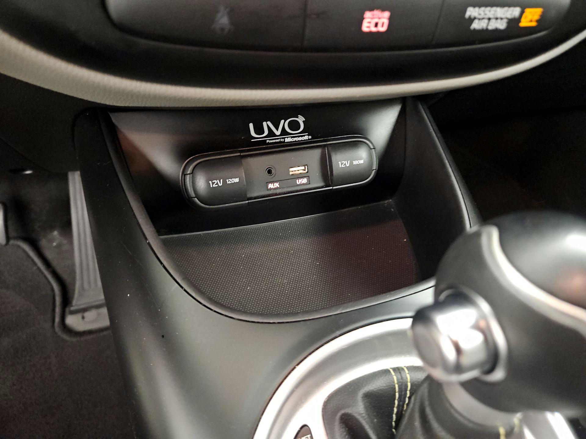 Thumbnail: 2015 Kia Soul - 18