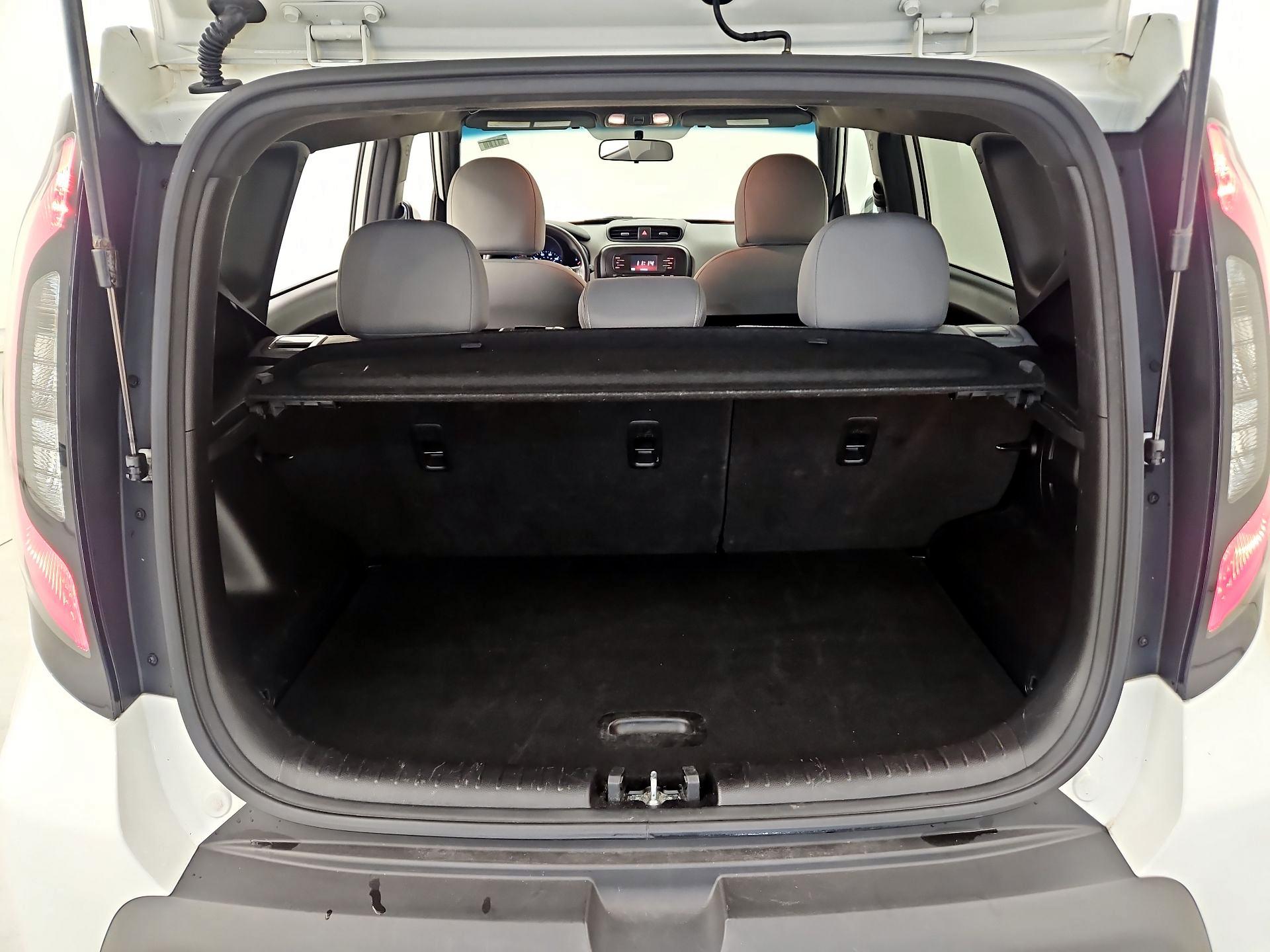 Thumbnail: 2015 Kia Soul - 20