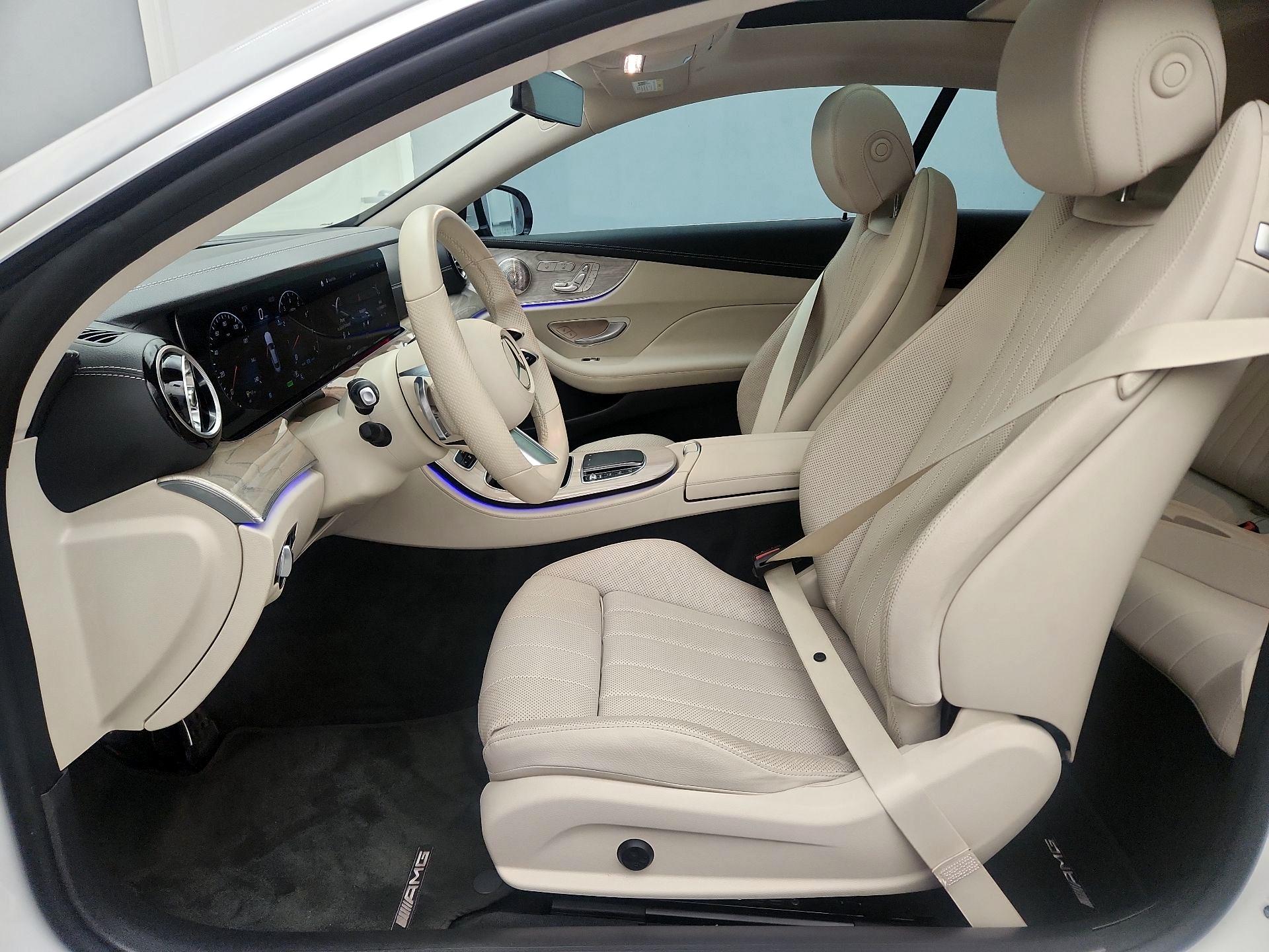 Thumbnail: 2022 Mercedes-Benz E-Class - 11