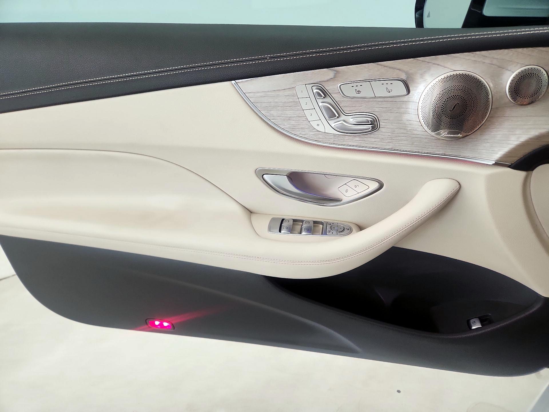 Thumbnail: 2022 Mercedes-Benz E-Class - 12