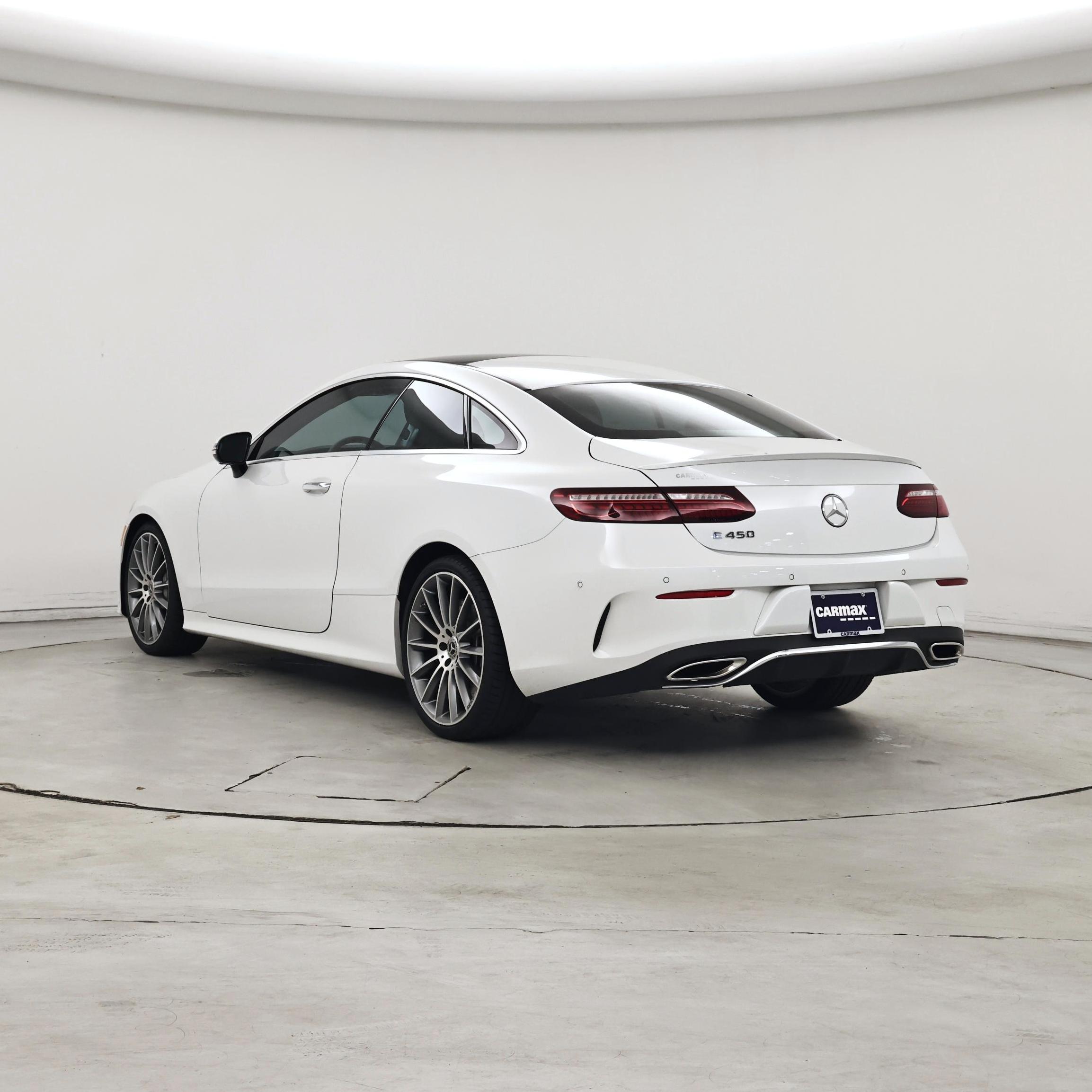 Thumbnail: 2022 Mercedes-Benz E-Class - 2