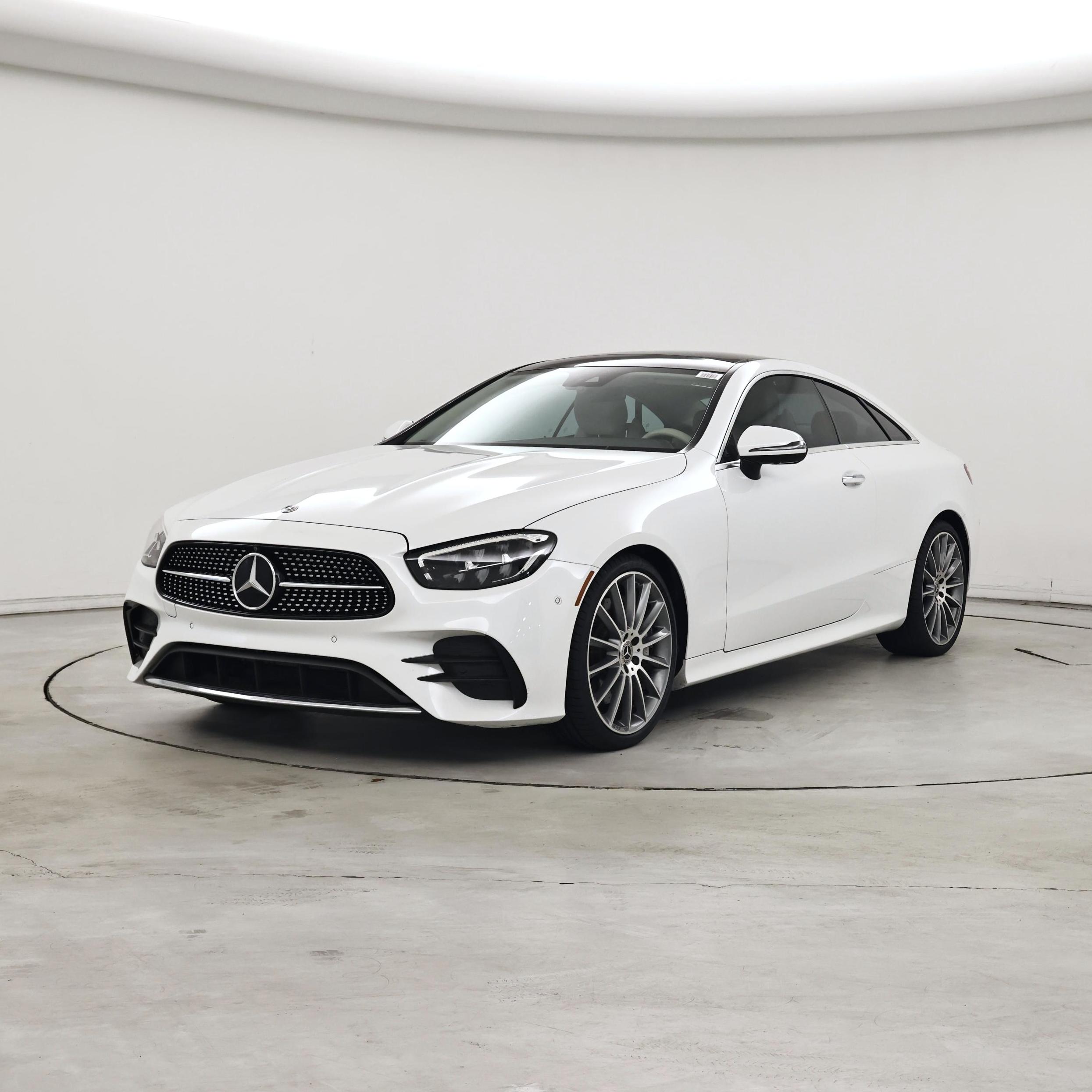 Thumbnail: 2022 Mercedes-Benz E-Class - 4