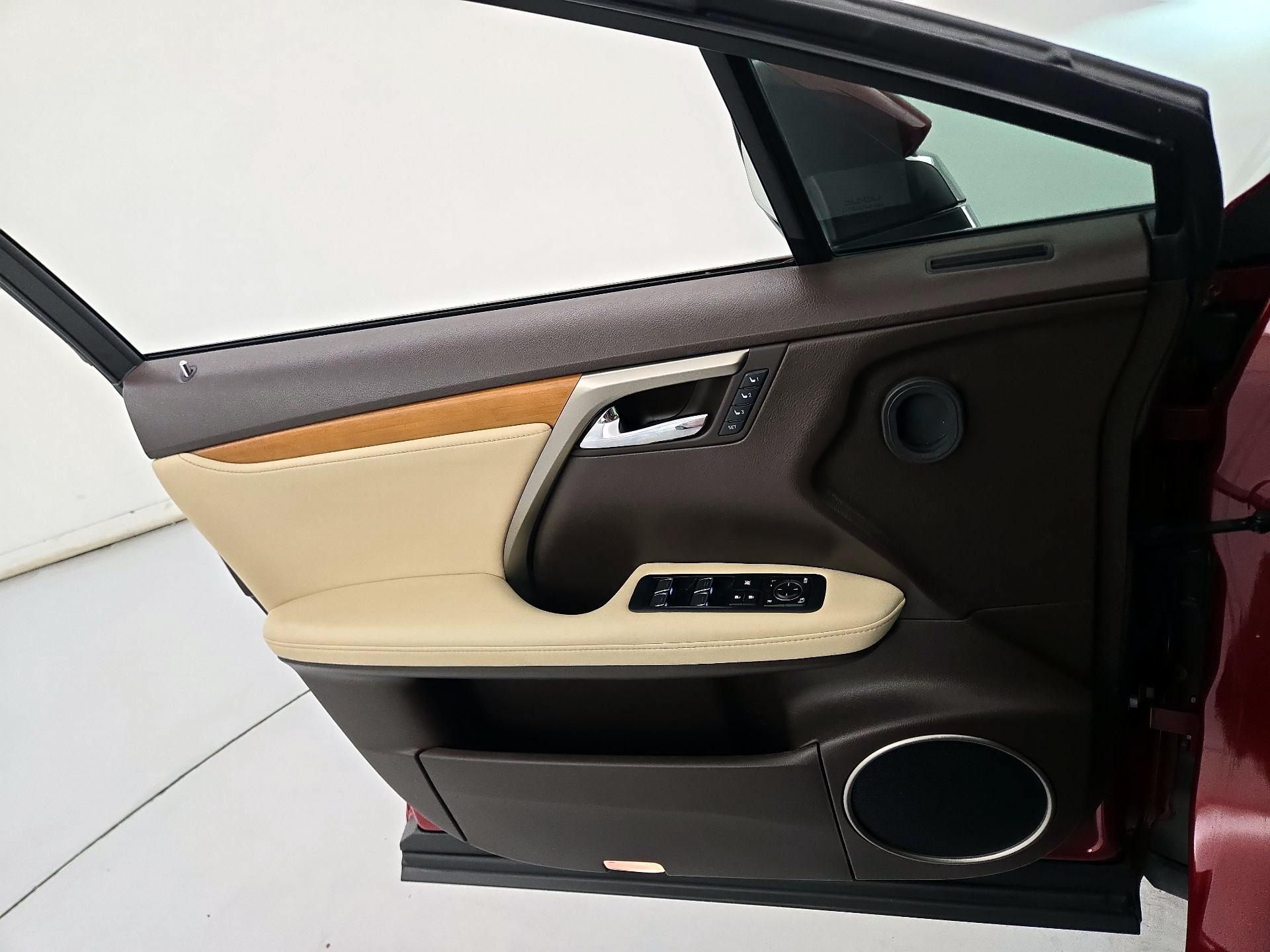 Thumbnail: 2020 Lexus RX - 12