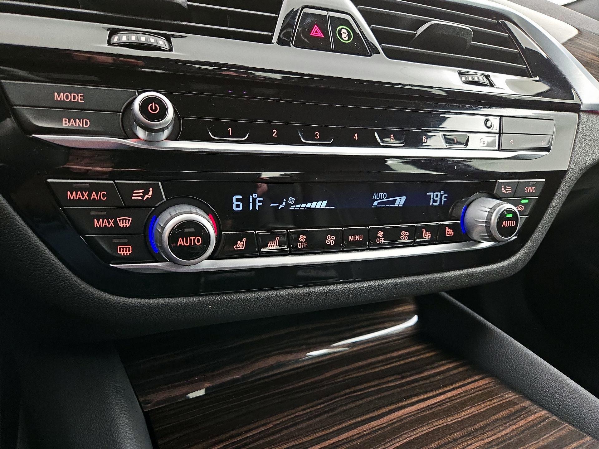 Thumbnail: 2020 BMW 5 Series - 17