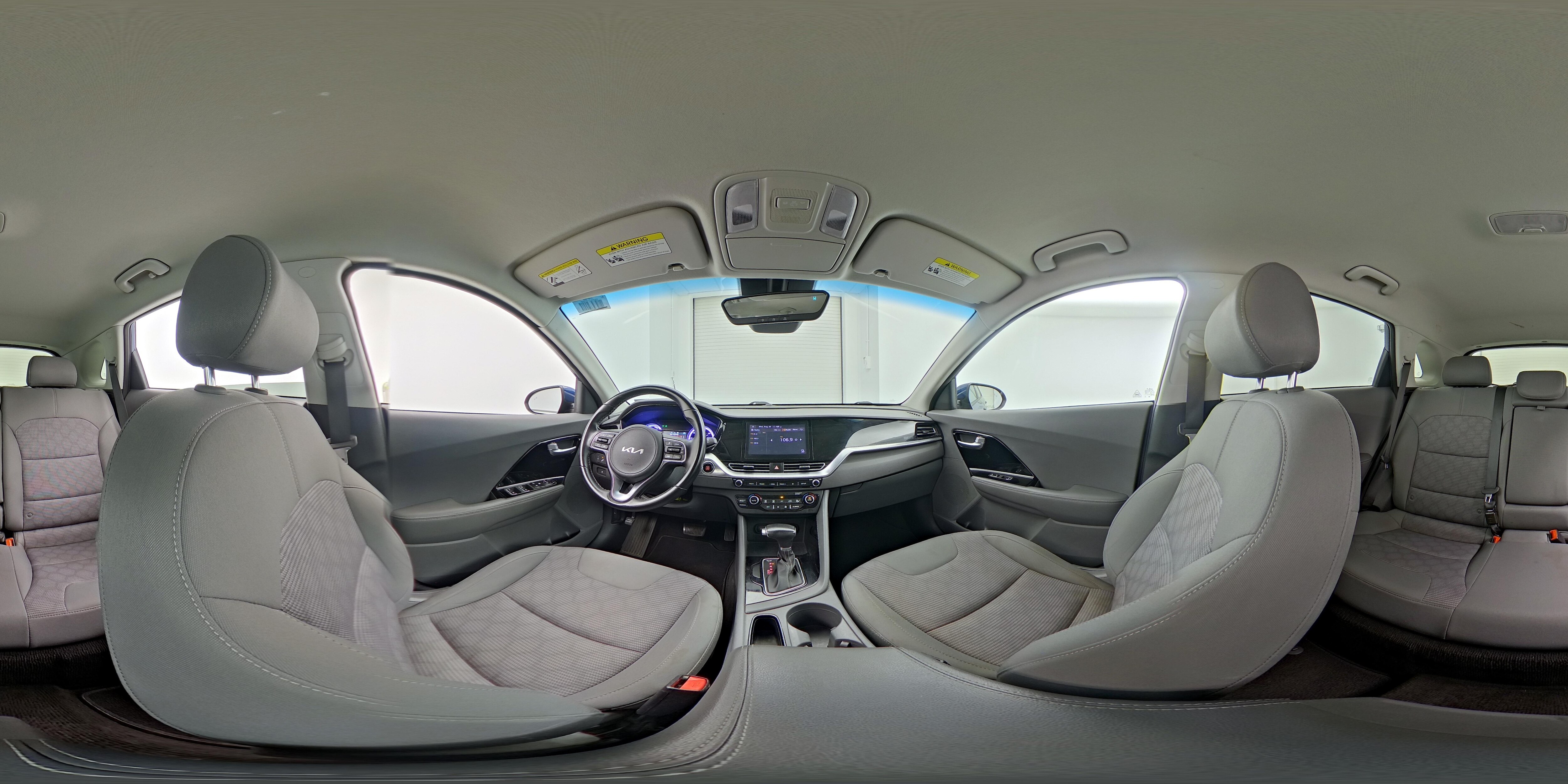 2022 Kia Niro LXS - Photo 24
