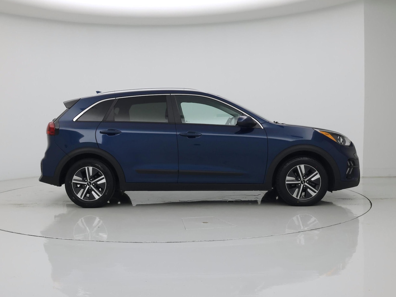 2022 Kia Niro LXS - Photo 8