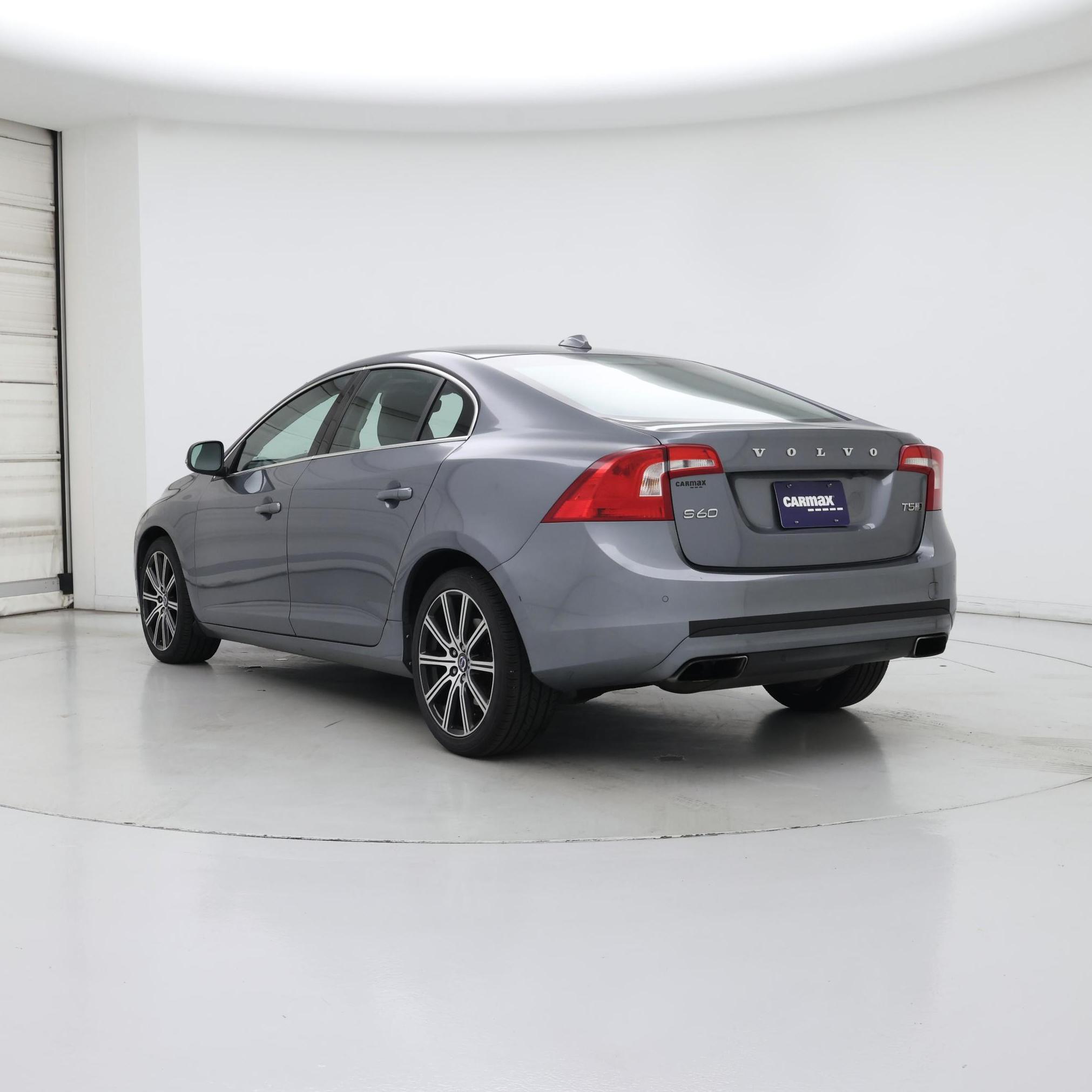 Thumbnail: 2016 Volvo S60 - 2