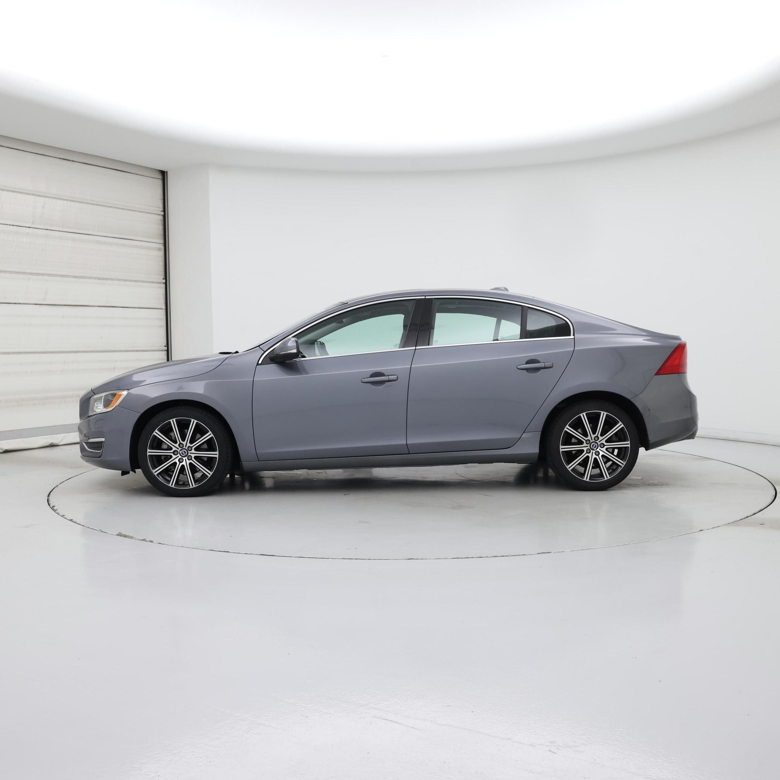 Thumbnail: 2016 Volvo S60 - 3
