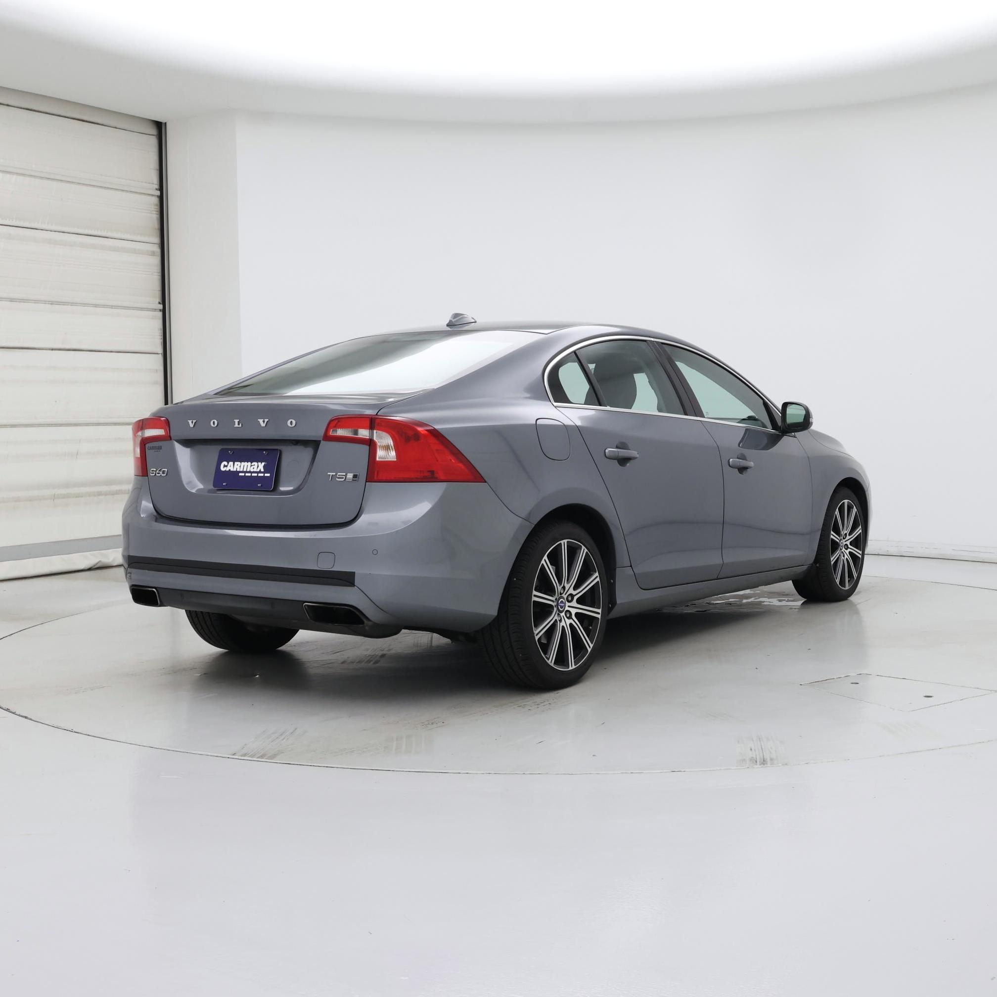 Thumbnail: 2016 Volvo S60 - 8