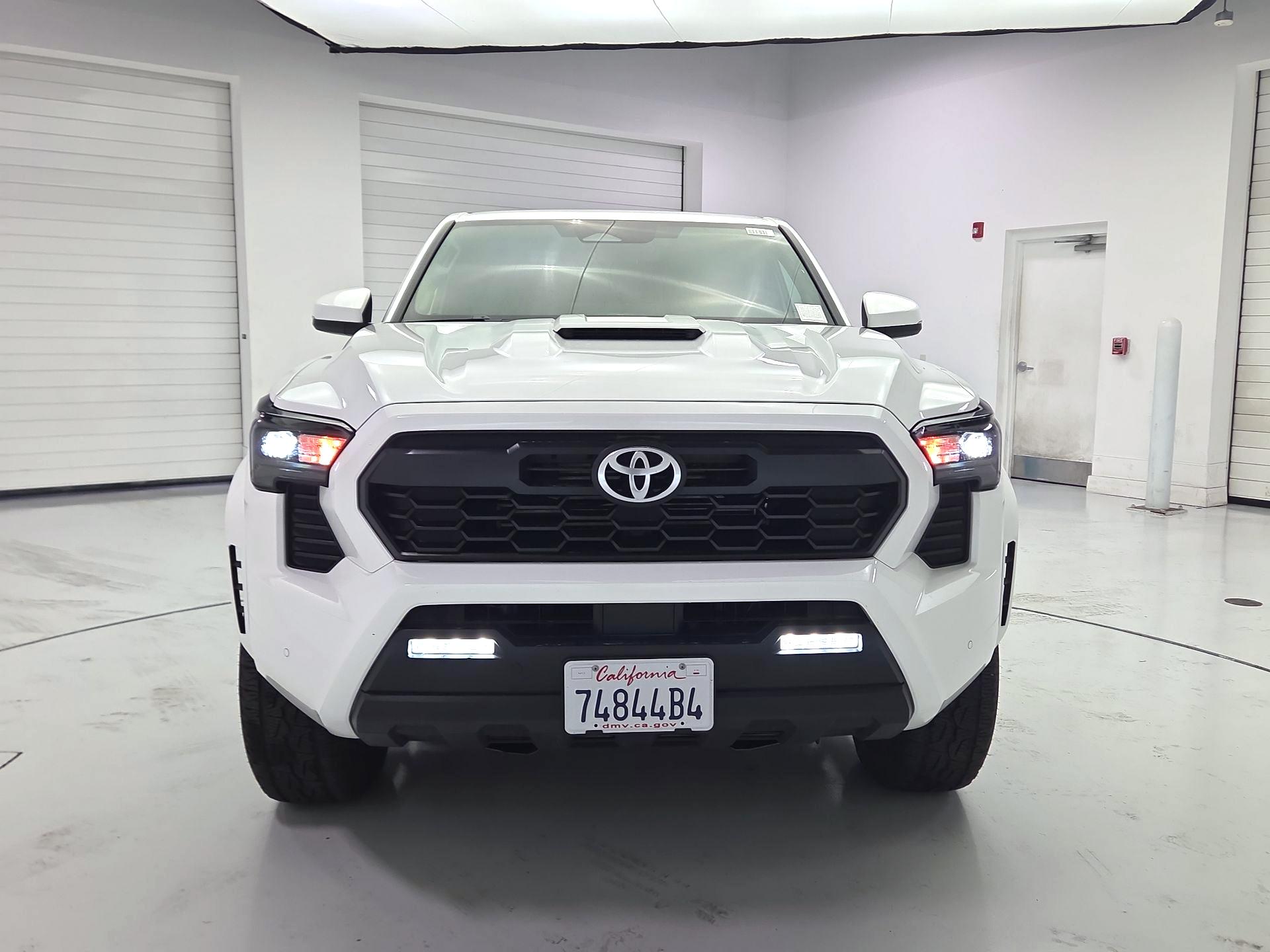 Thumbnail: 2024 Toyota Tacoma - 2