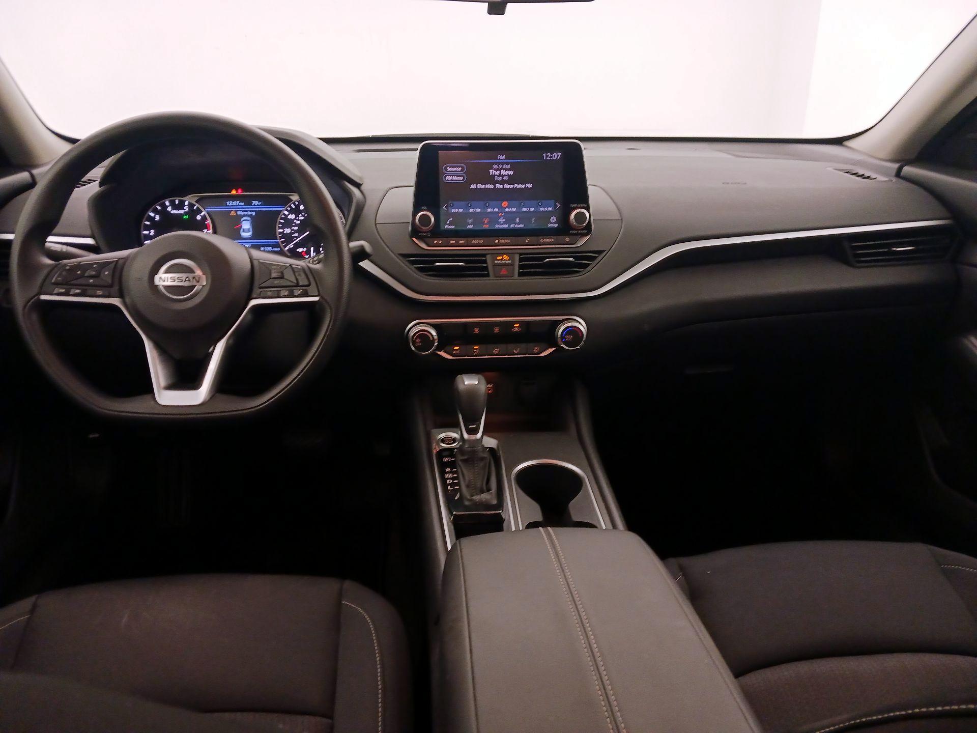 Thumbnail: 2022 Nissan Altima - 9