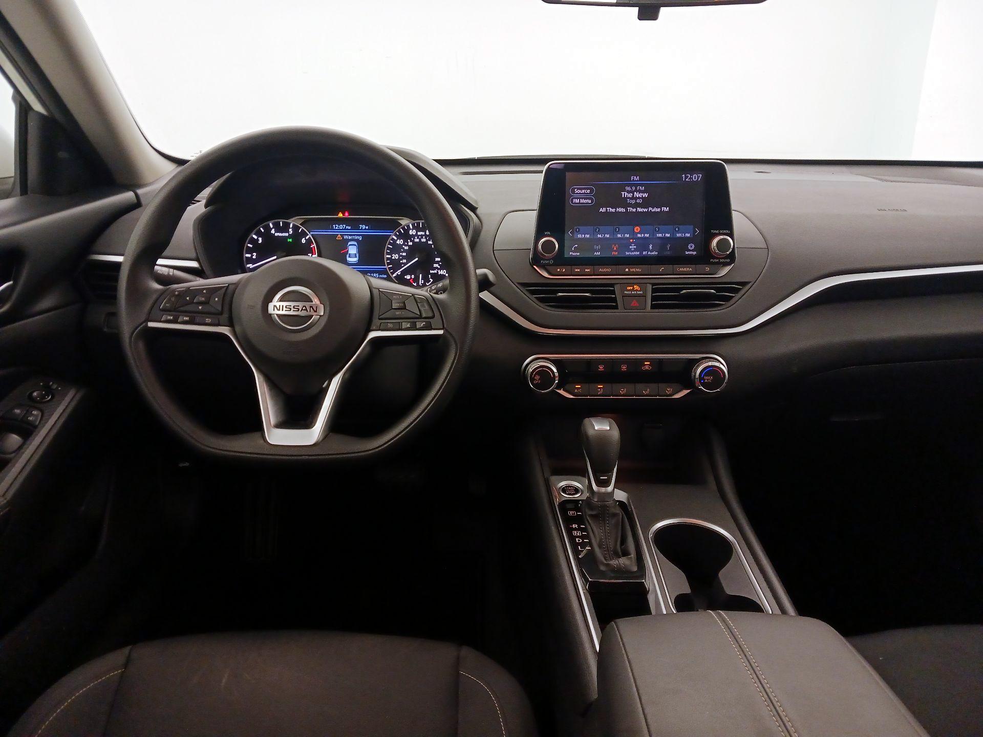 Thumbnail: 2022 Nissan Altima - 10