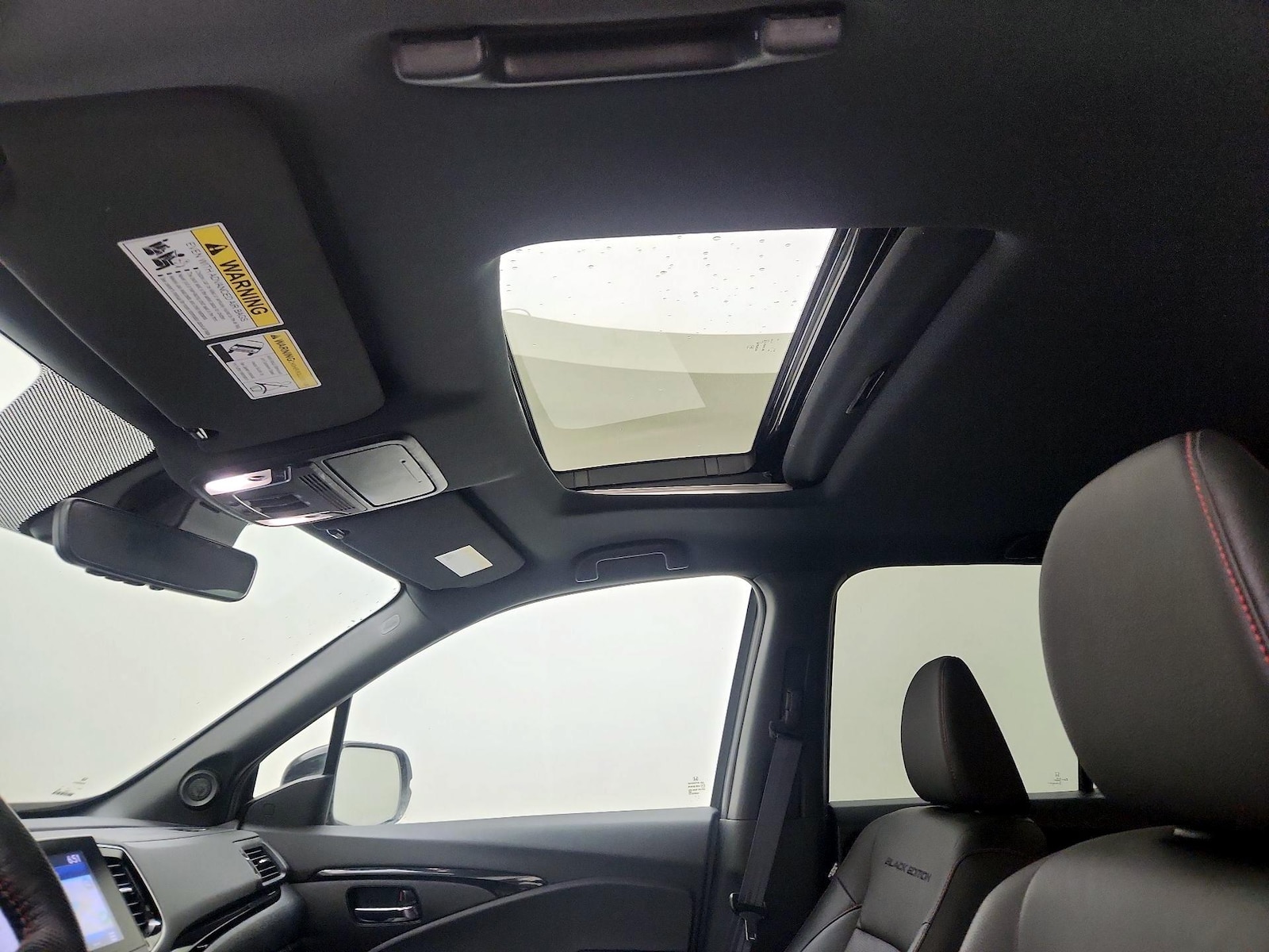 Sunroof(s) & Overhead Airbags