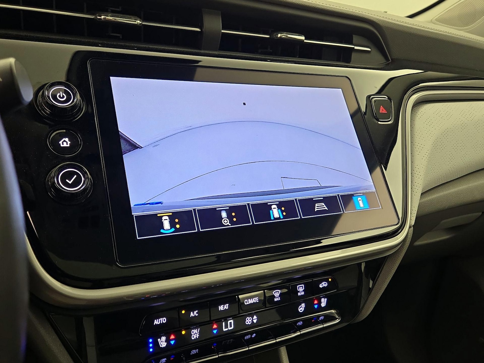 2022 Chevrolet Bolt EUV Premier - Photo 16