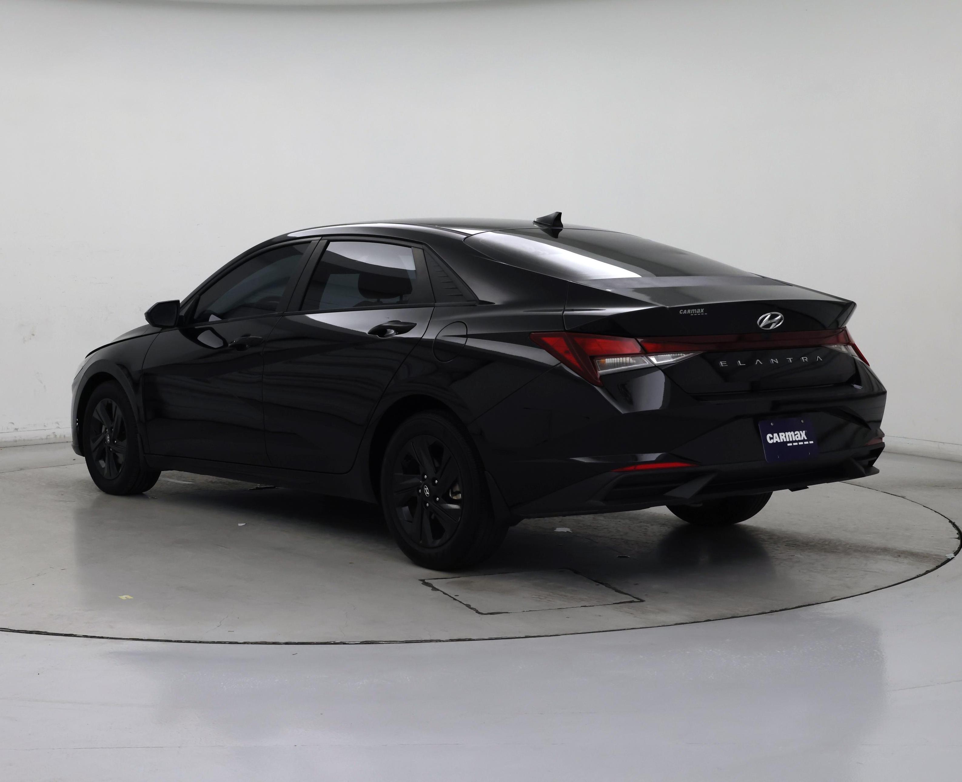 Thumbnail: 2023 Hyundai Elantra - 2