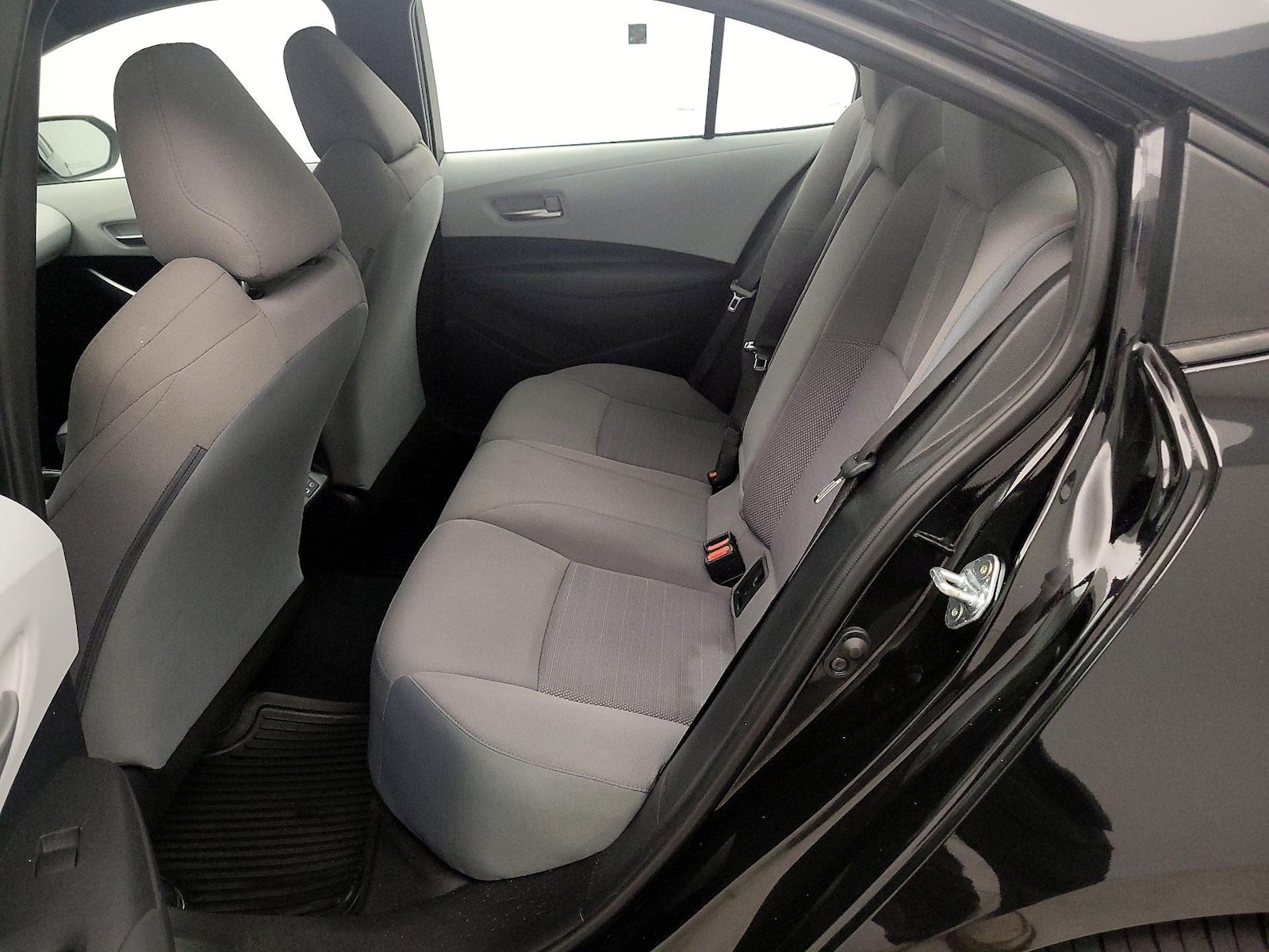 2024 Toyota Corolla SE - Photo 18