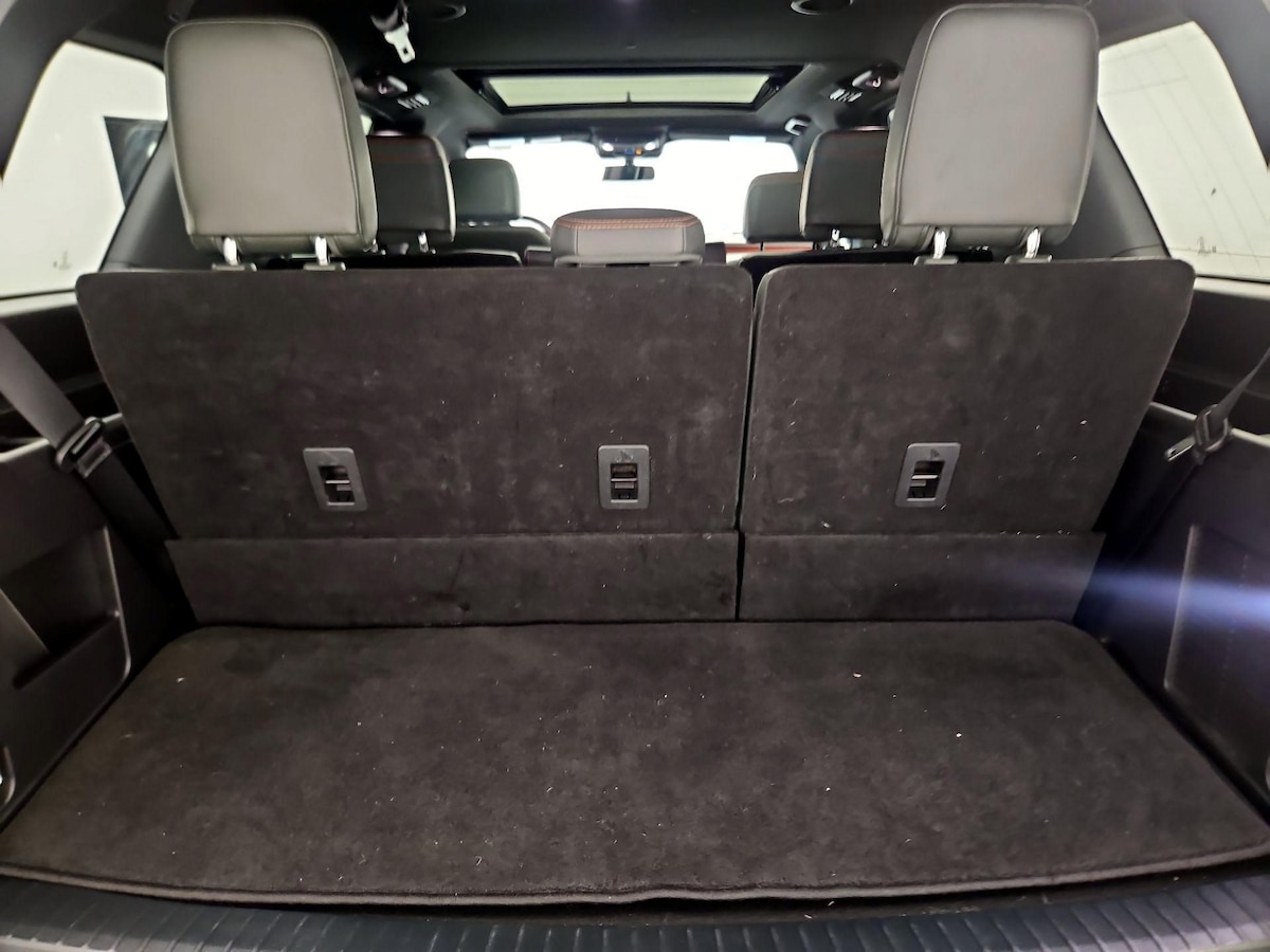 Trunk/Cargo (Seats Up)