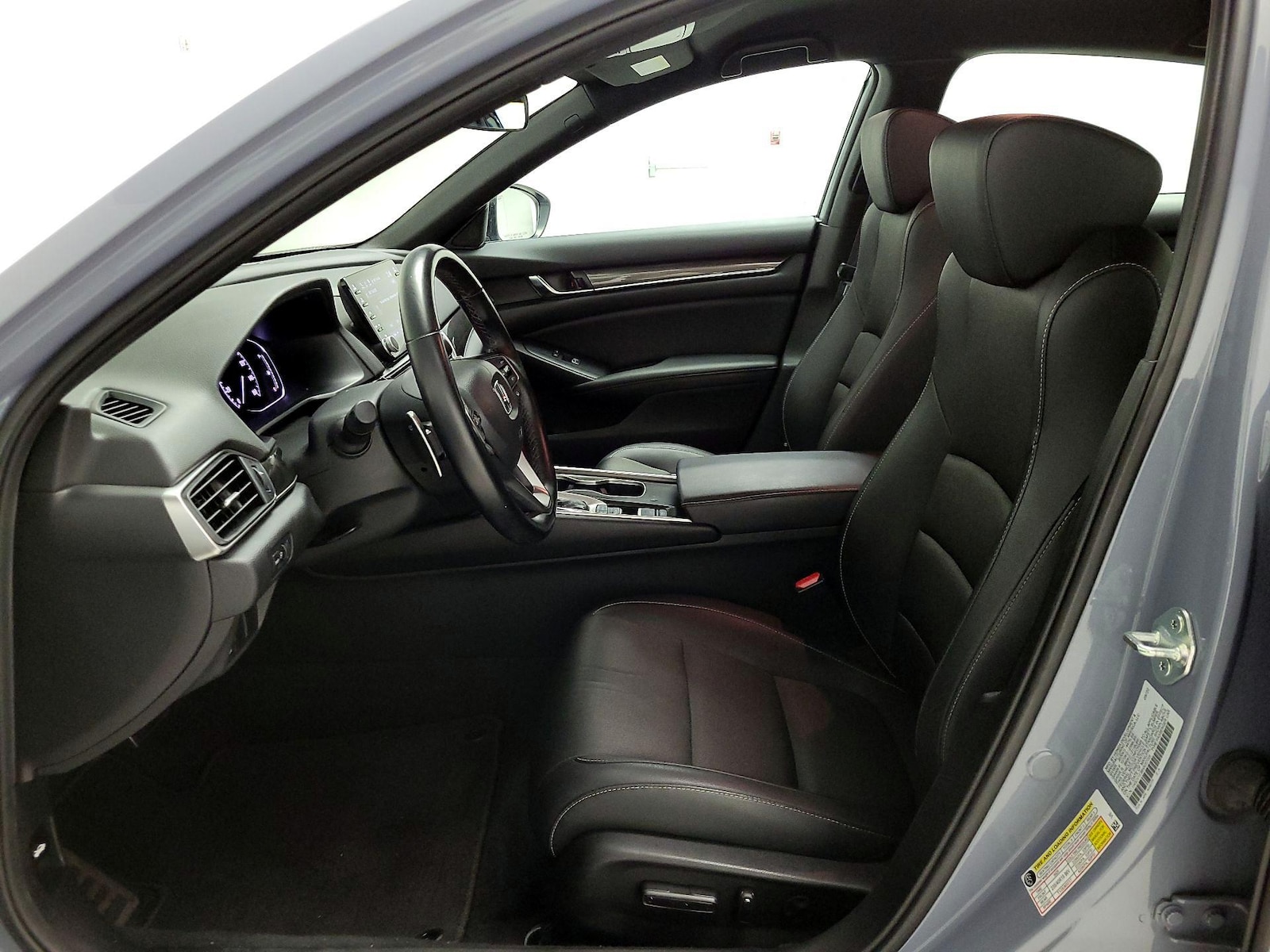 Power Seat(s) & Side Airbags