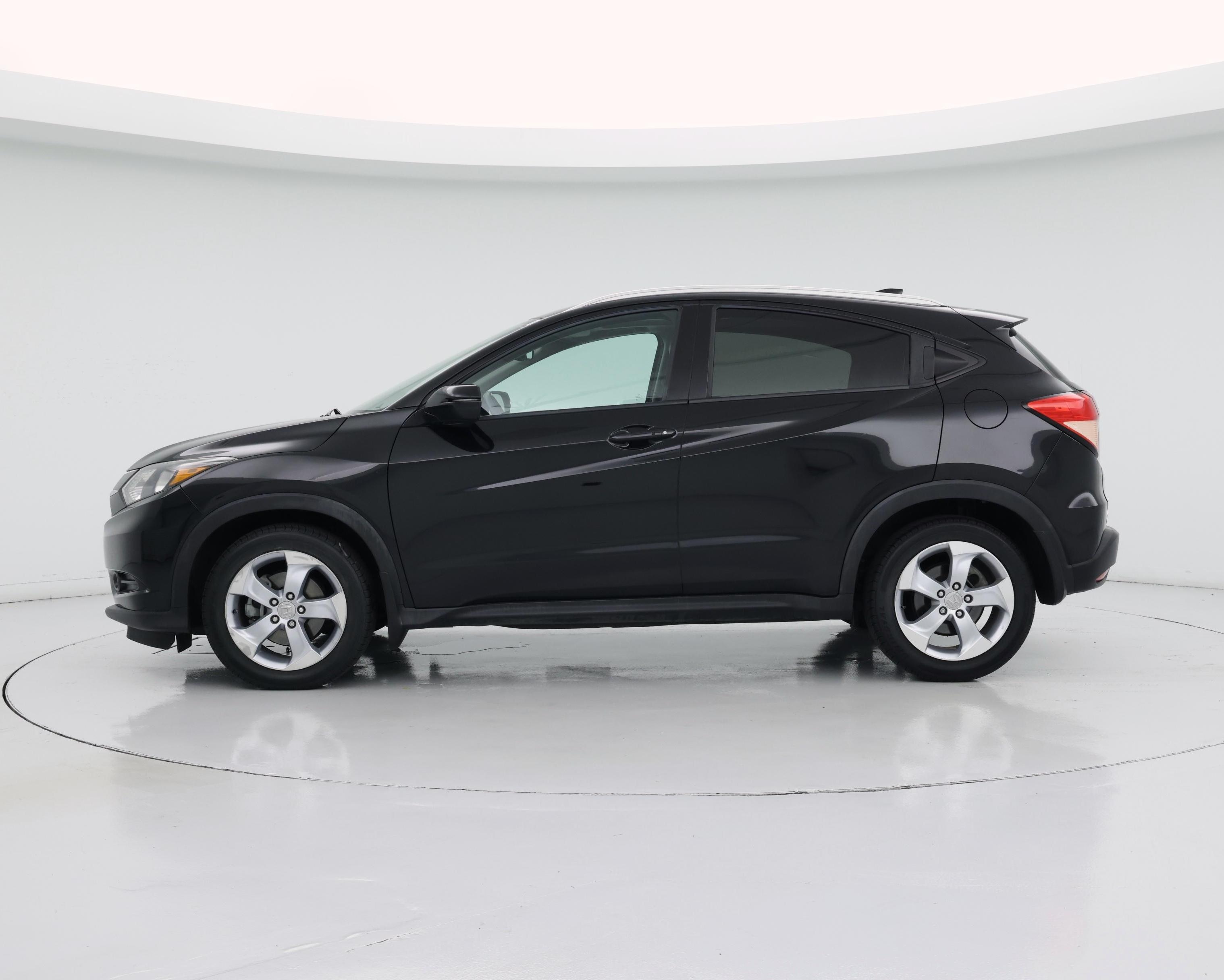 Thumbnail: 2016 Honda HR-V - 3