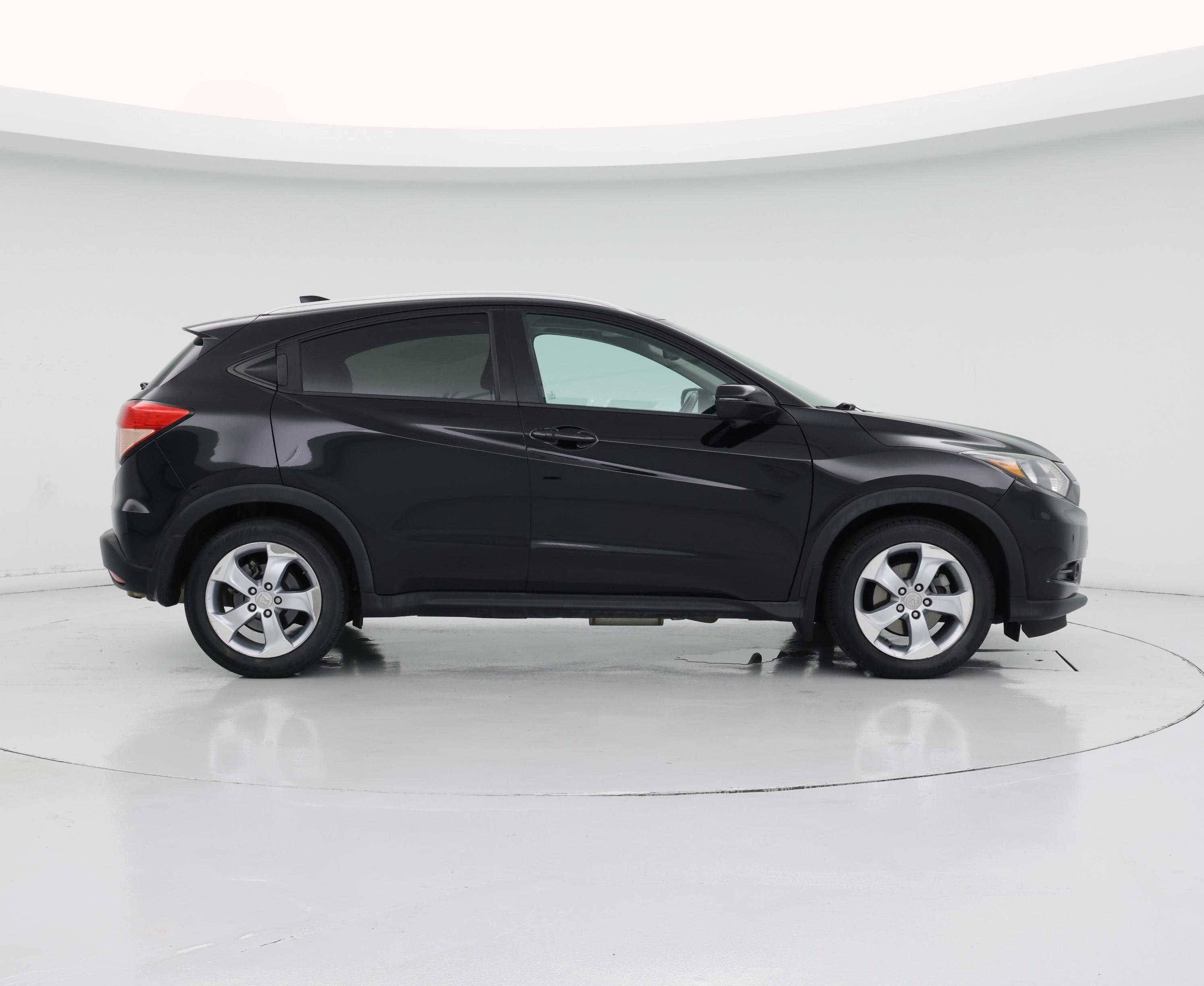 Thumbnail: 2016 Honda HR-V - 7