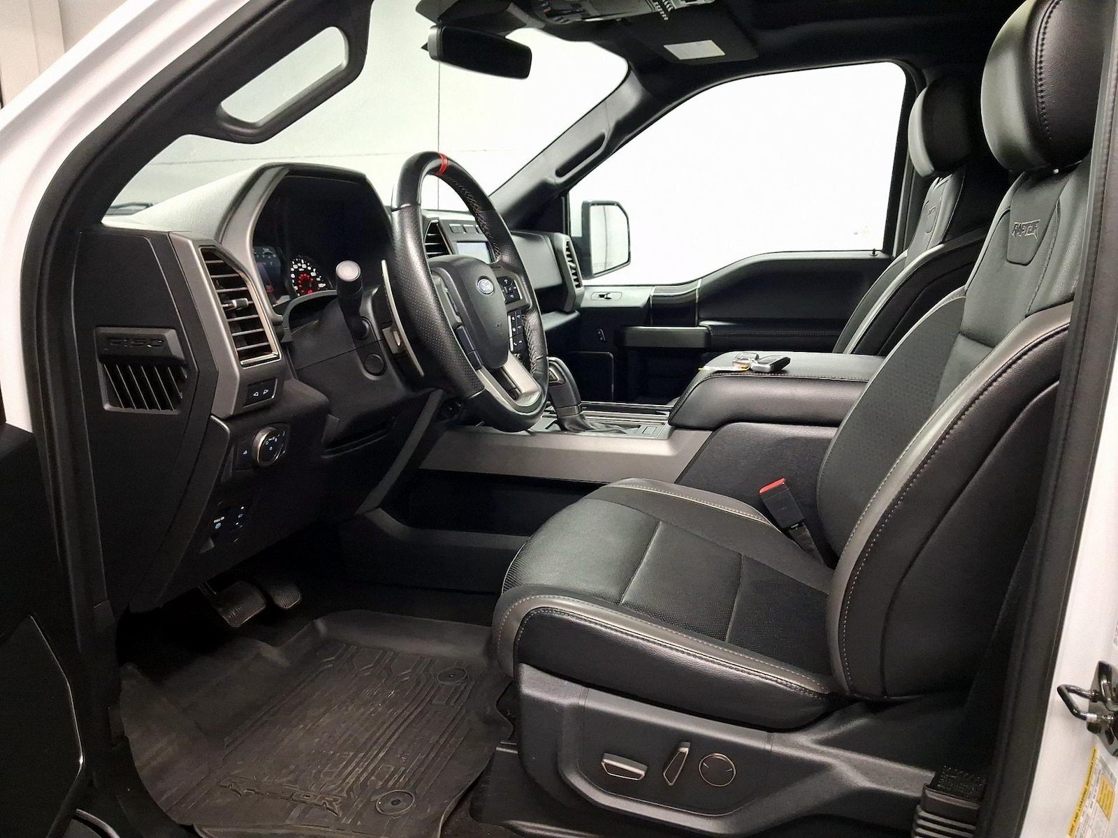 2020 Ford F-150 Raptor - Photo 10