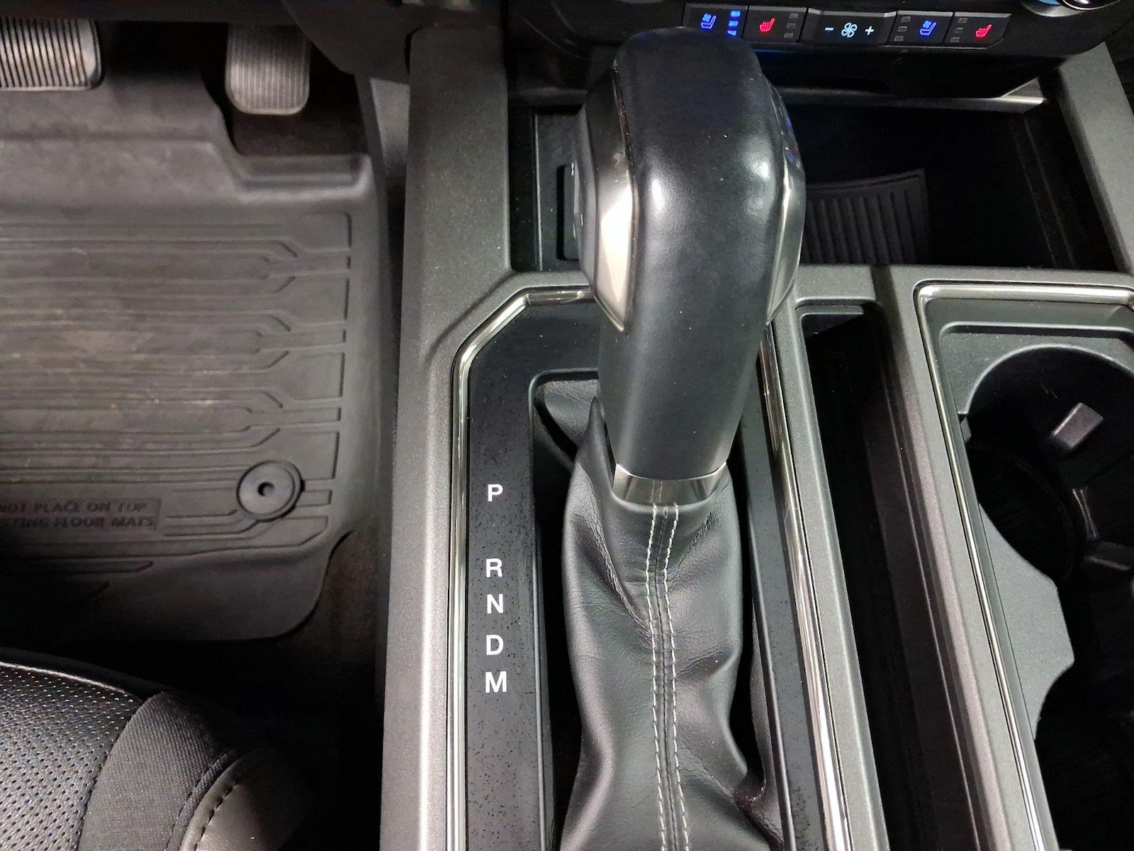 2020 Ford F-150 Raptor - Photo 17