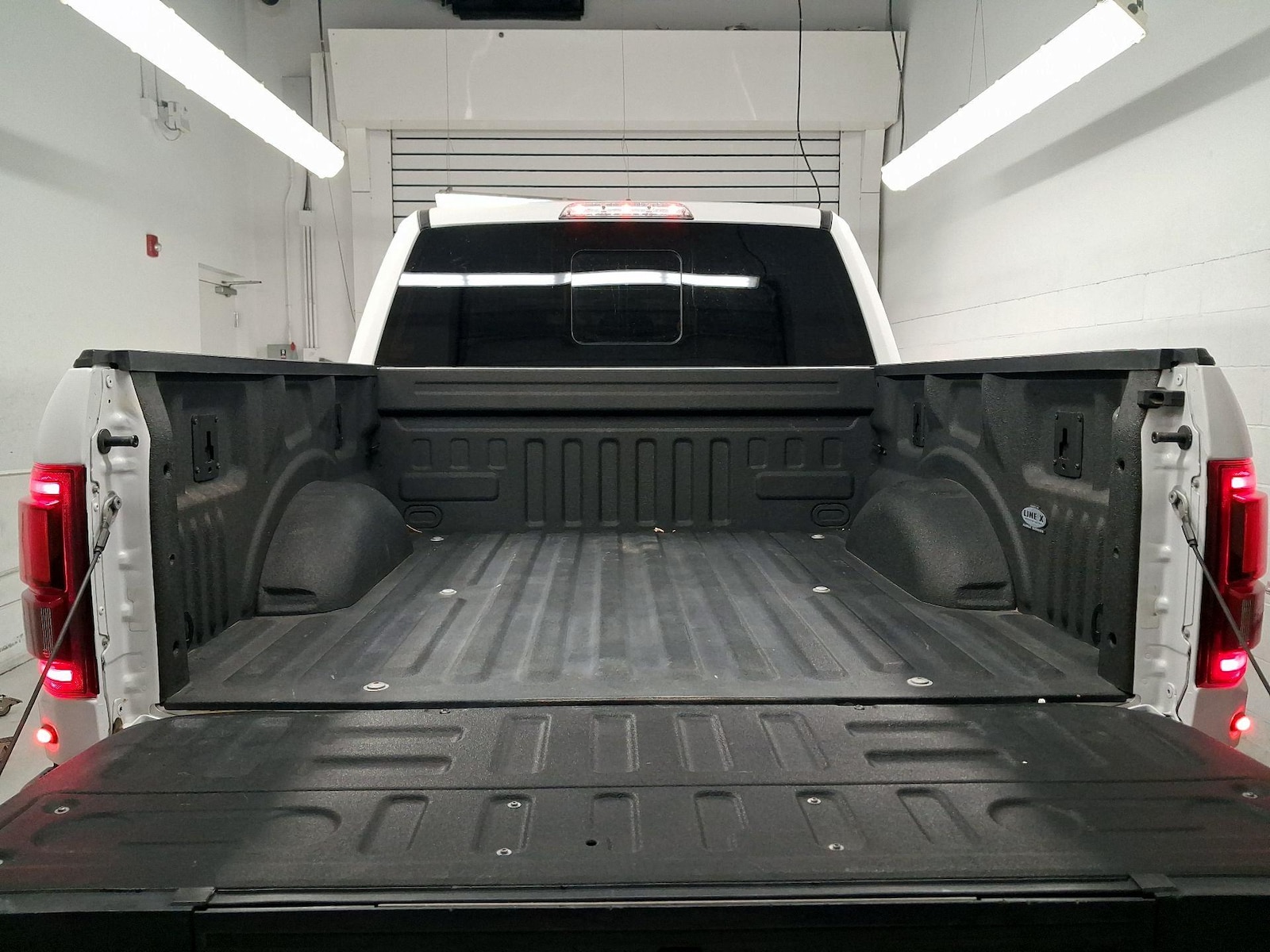 2020 Ford F-150 Raptor - Photo 21