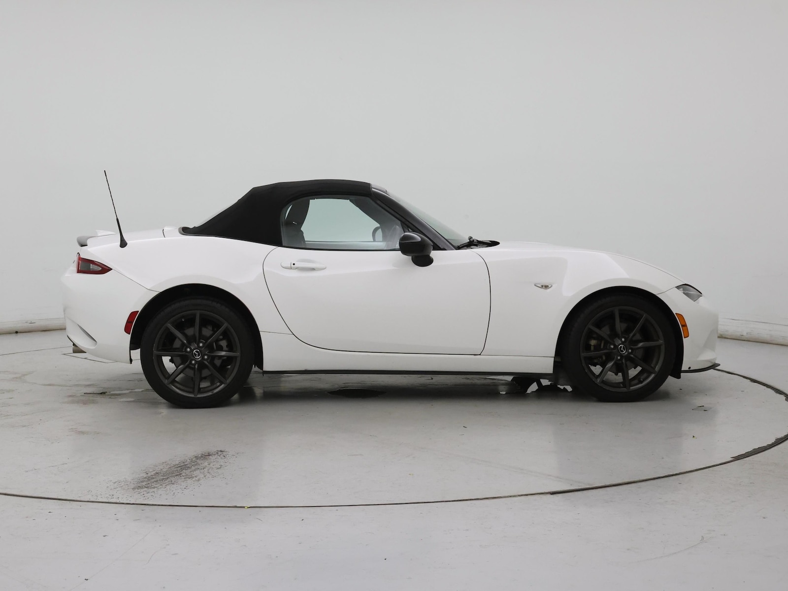 2016 Mazda MX-5 Miata Club - Photo 8