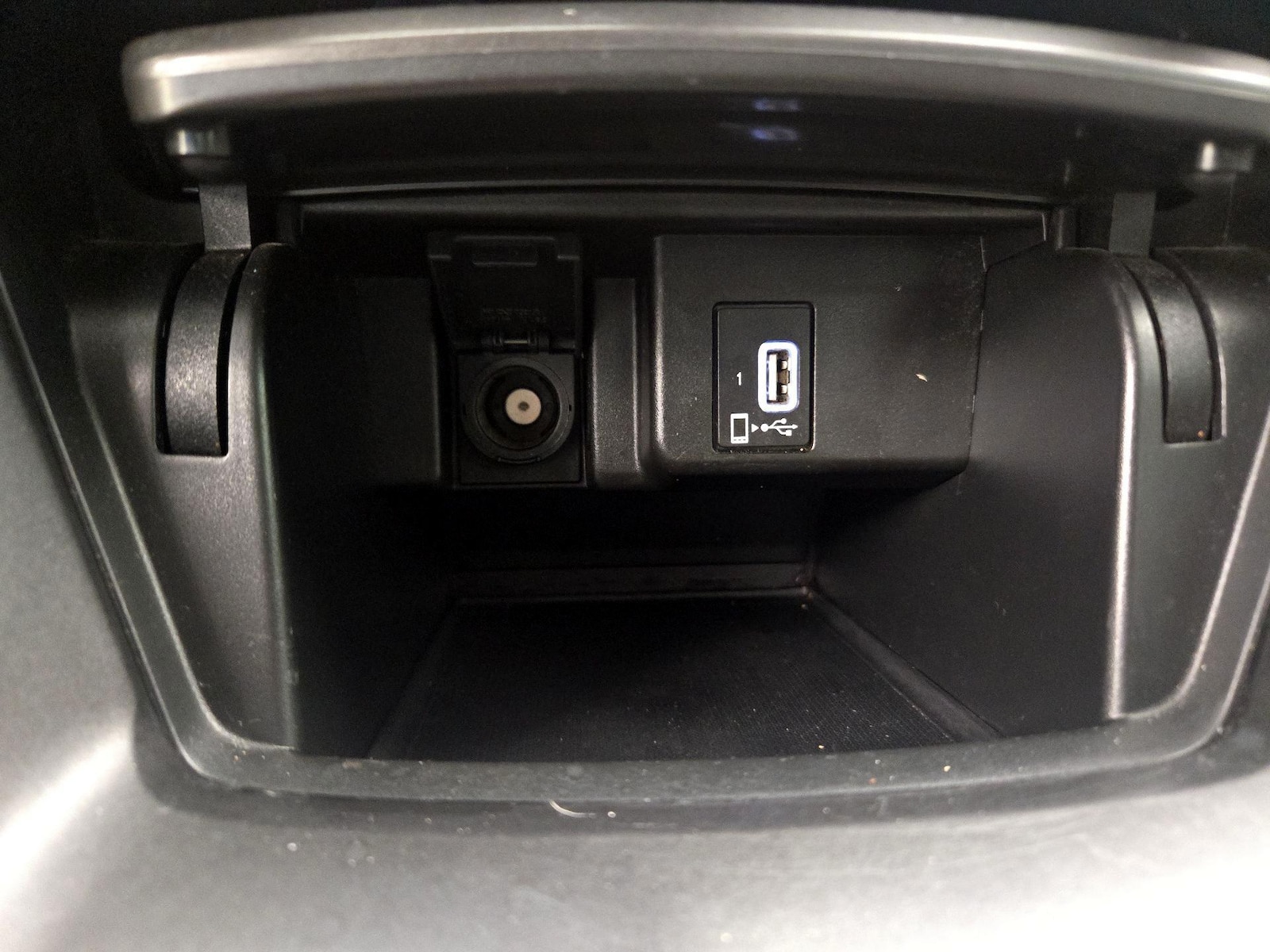 2020 Honda Accord Hybrid EX - Photo 19