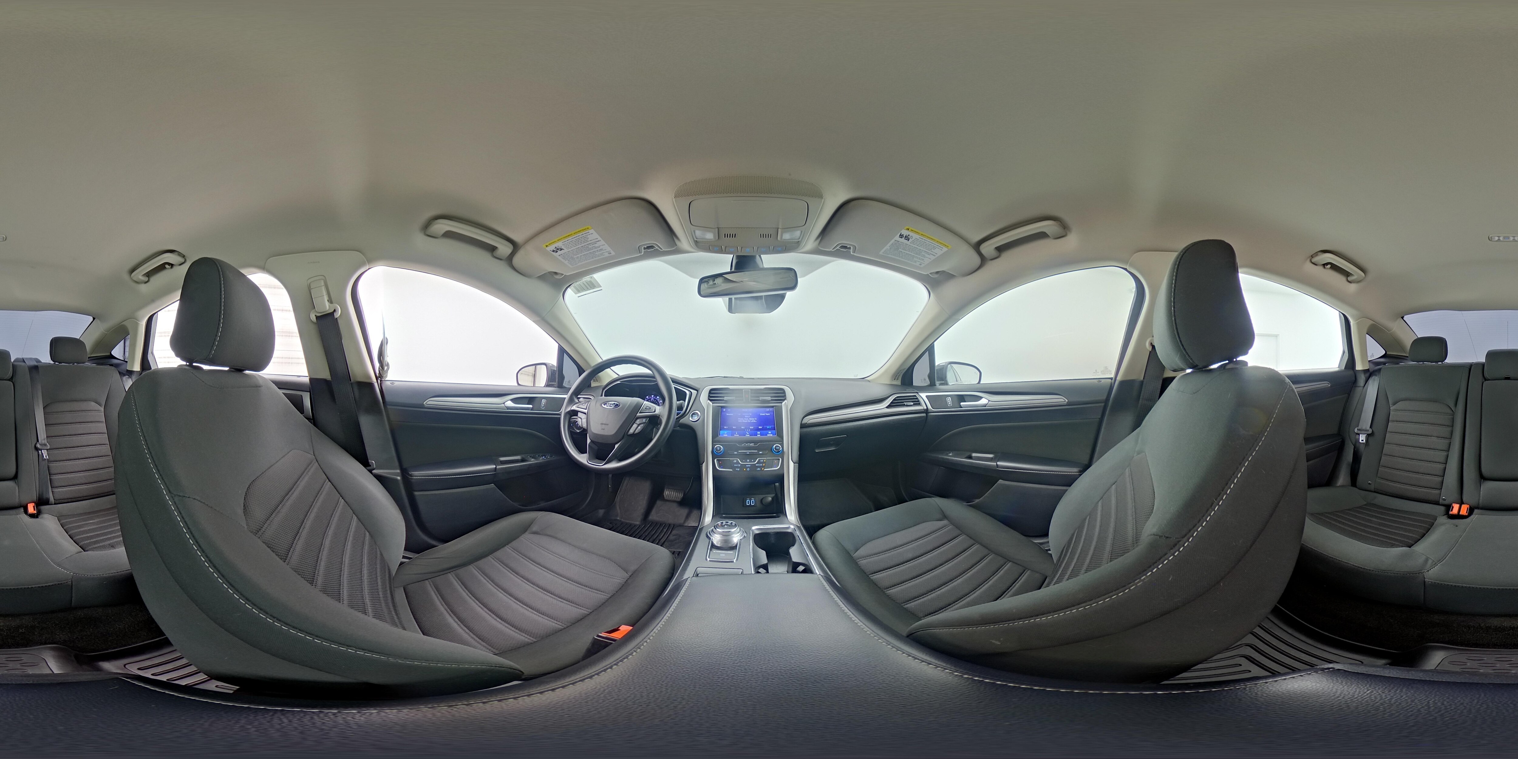 2020 Ford Fusion SE - Photo 24