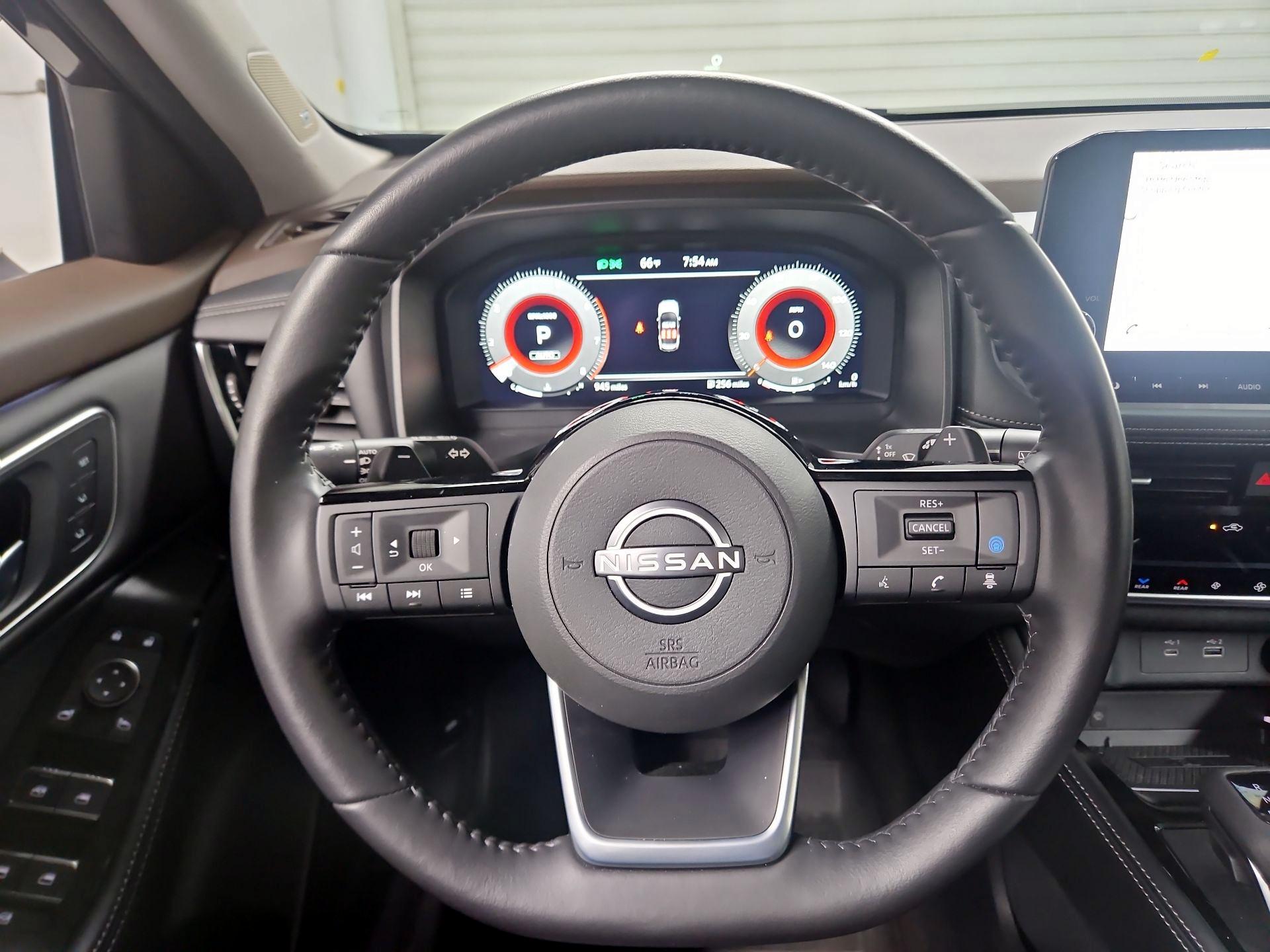 Thumbnail: 2023 Nissan Rogue - 10