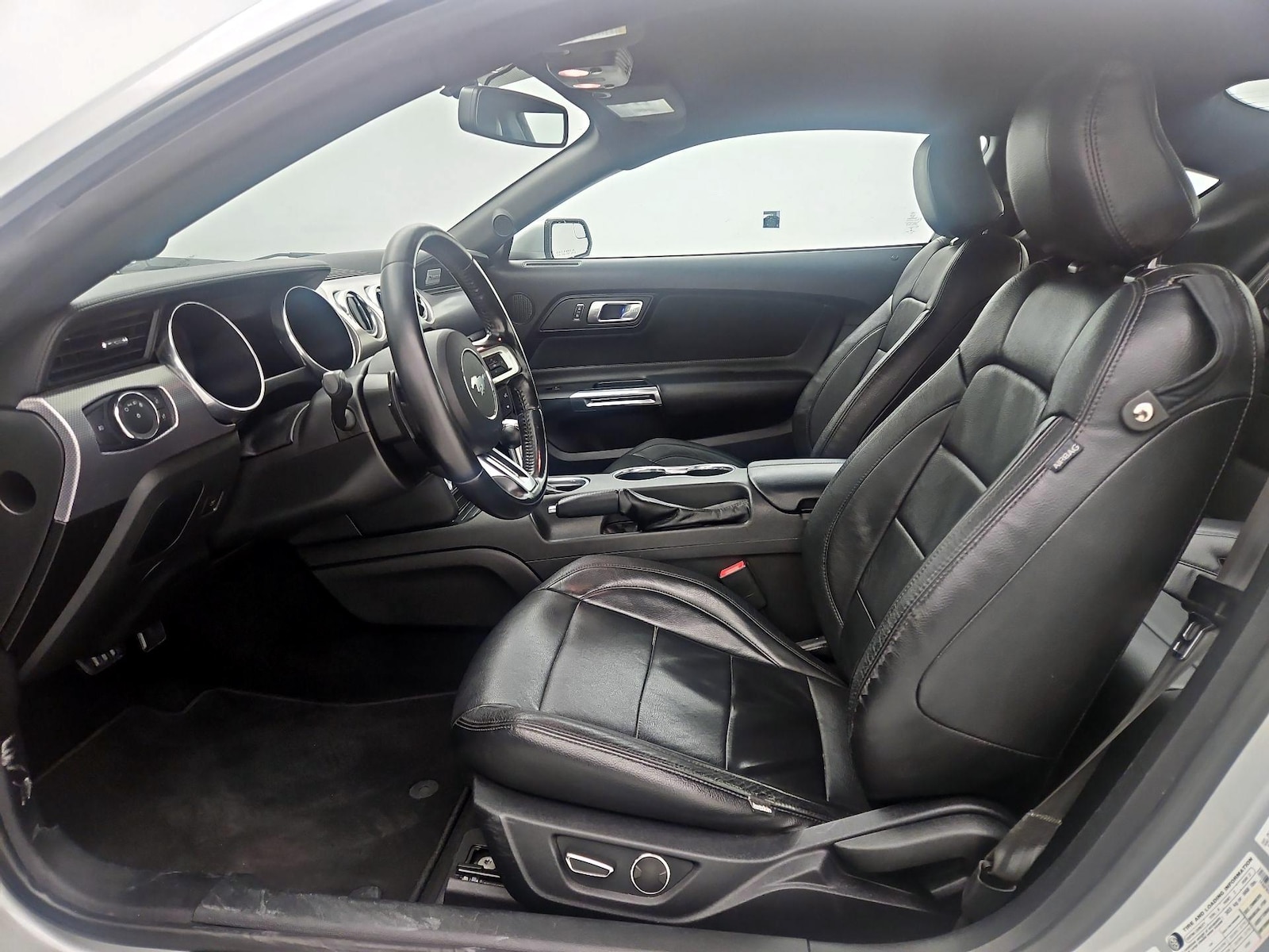 Power Seat(s) & Leather Seats